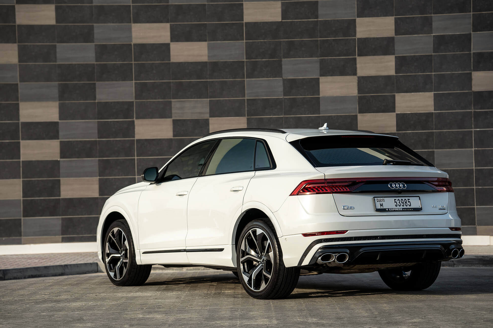 Audi Q8 White