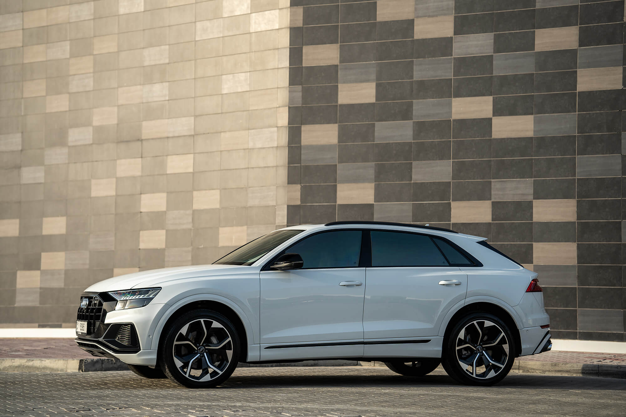 Audi Q8 White