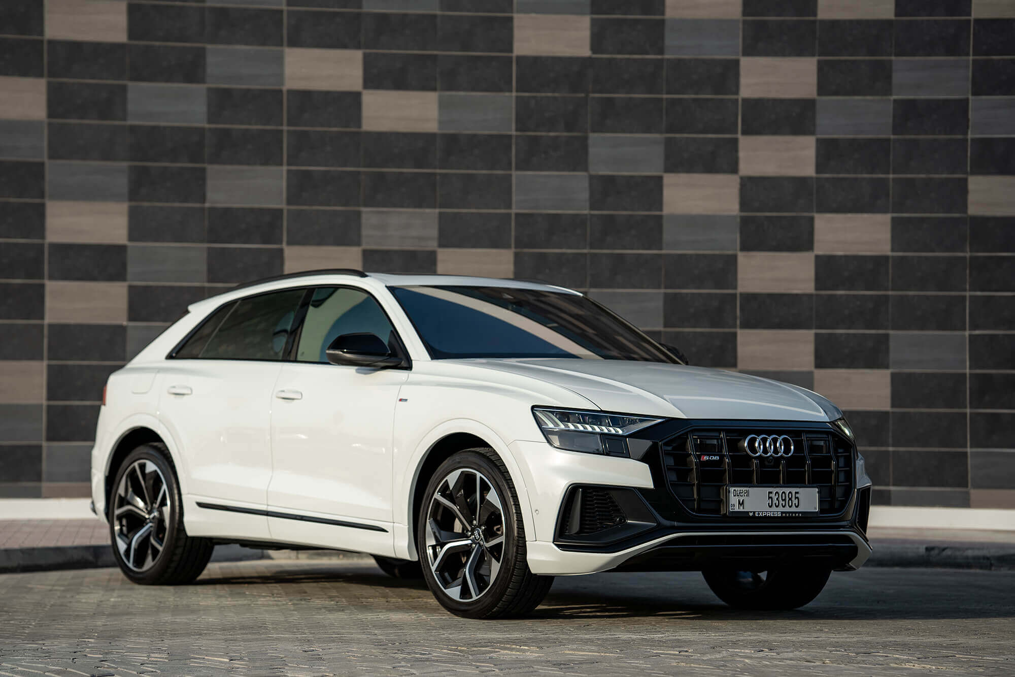 Audi Q8 White