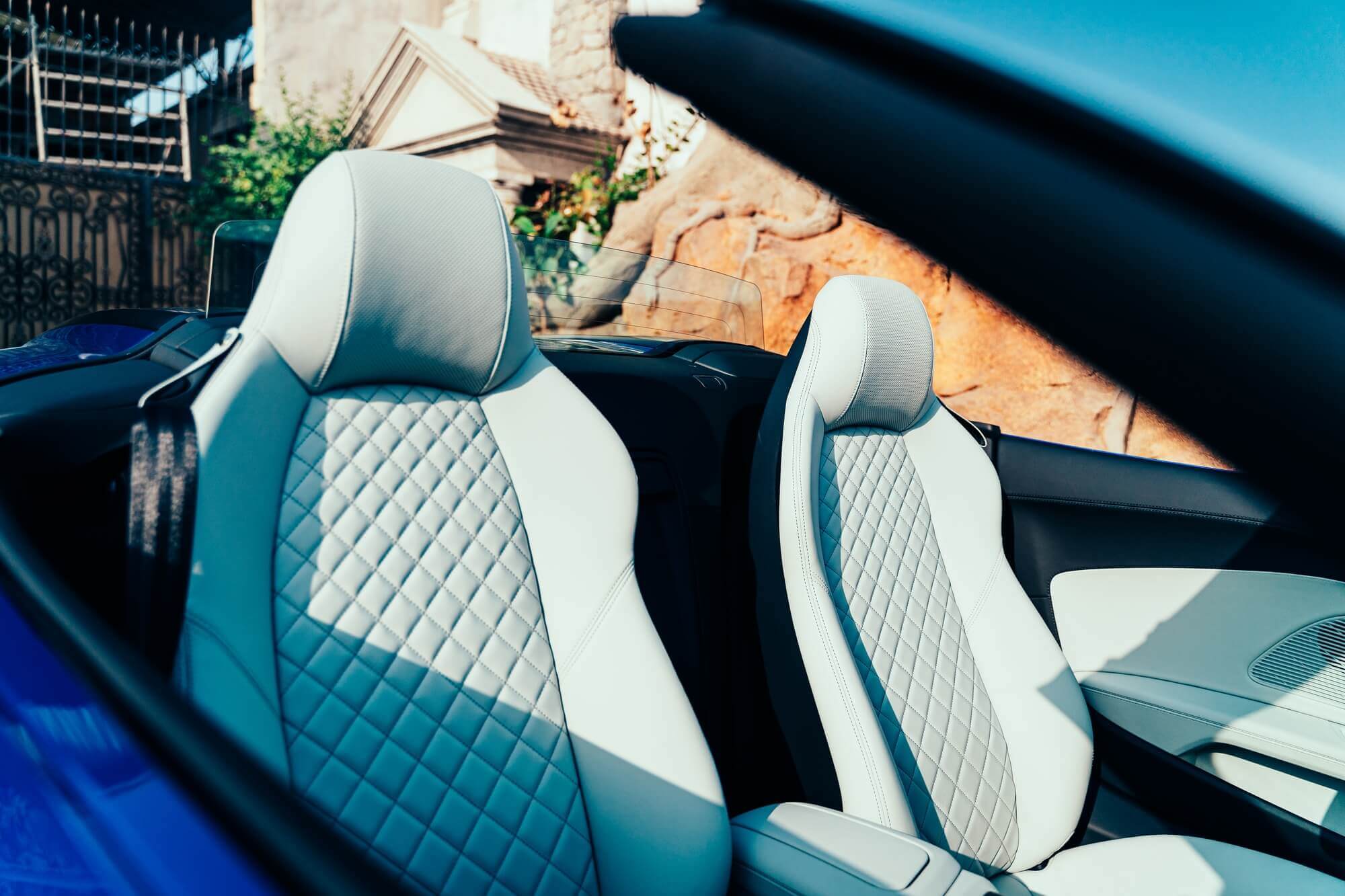 Audi R8 Spyder Blue