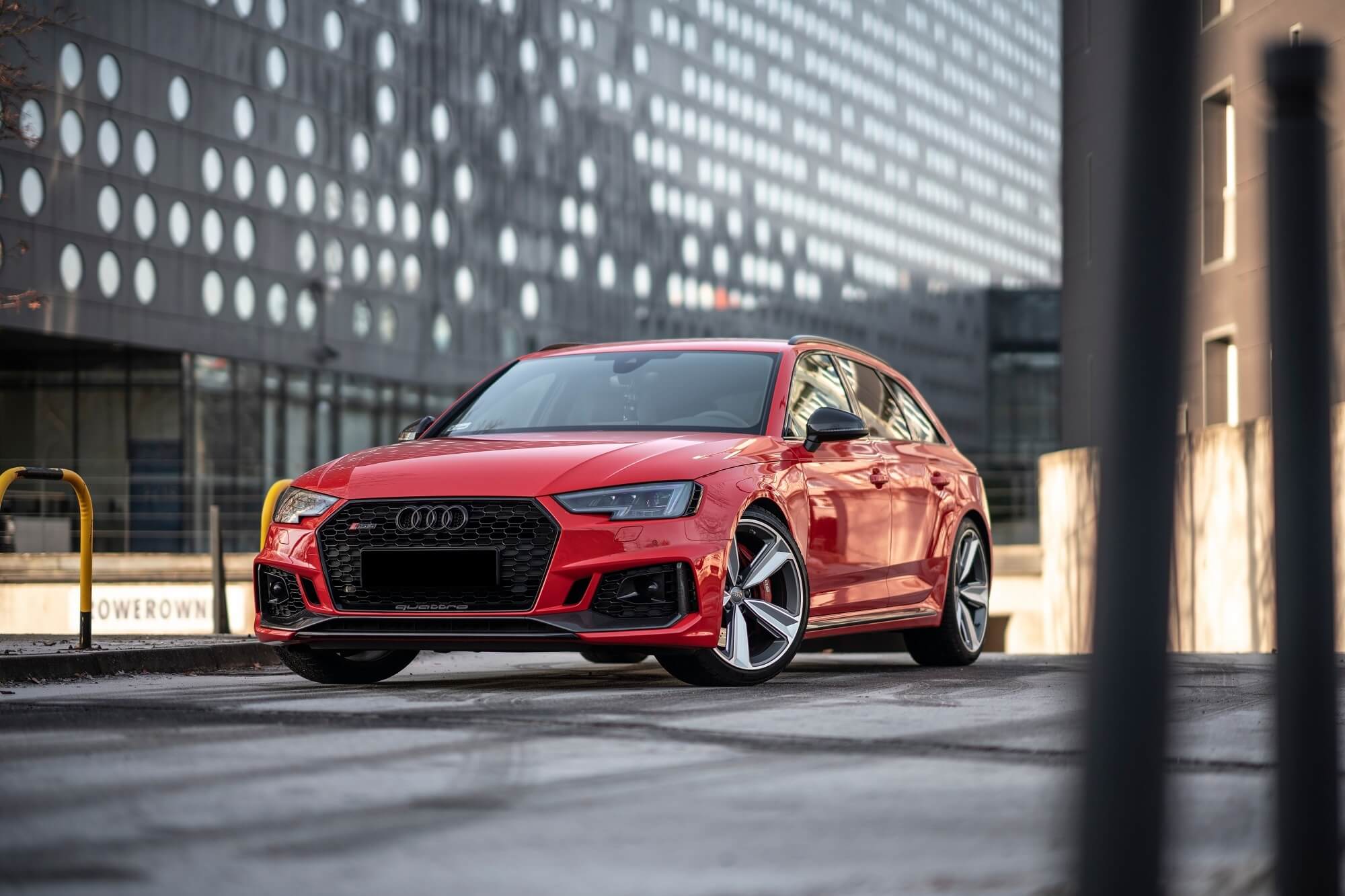 Audi RS4 Red