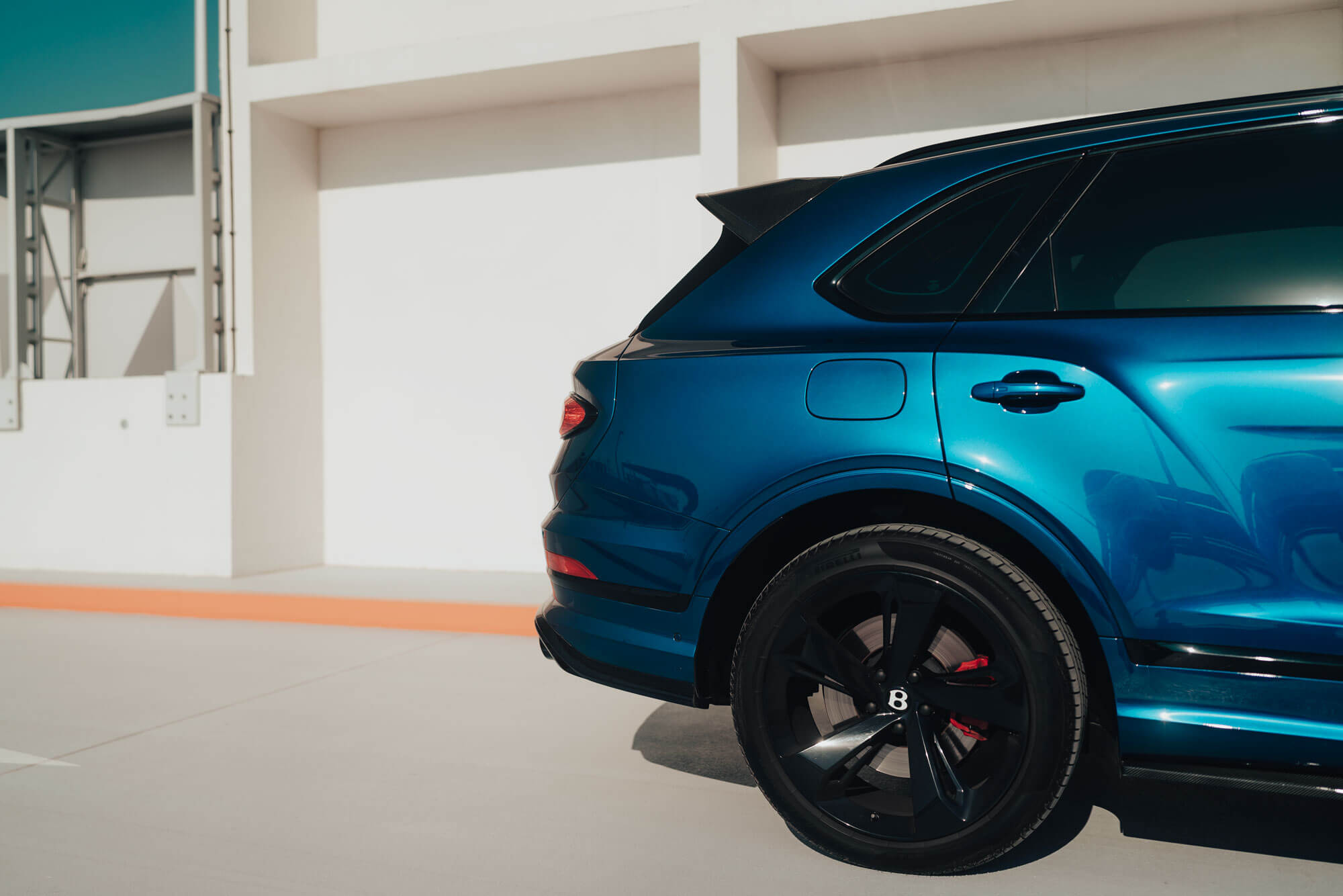 Bentley Bentayga Blue