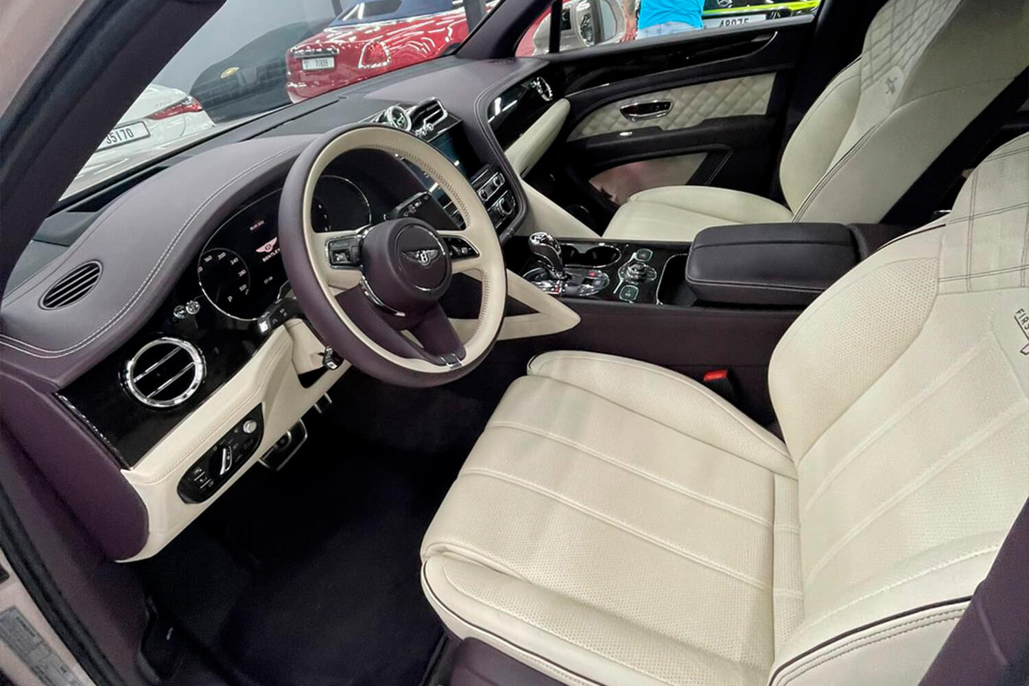 Bentley Bentayga Beige