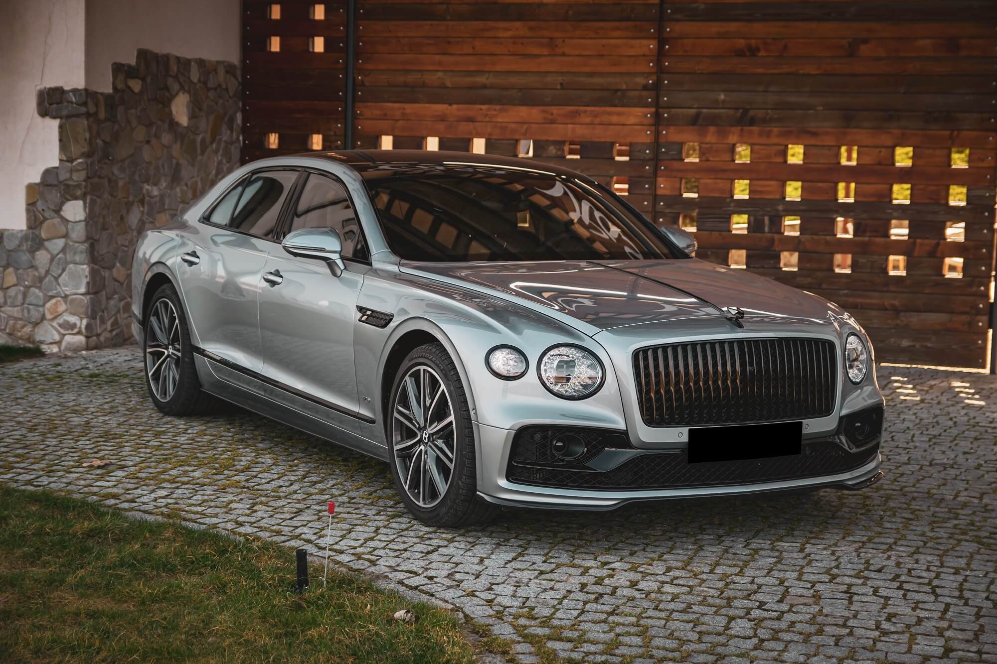 Bentley Flying Spur V8 Silver