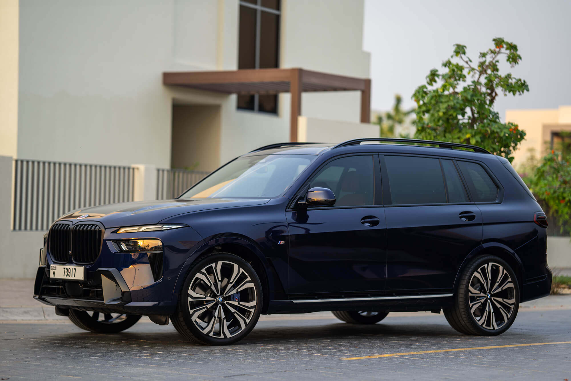 BMW X7 Restyling Dark Blue