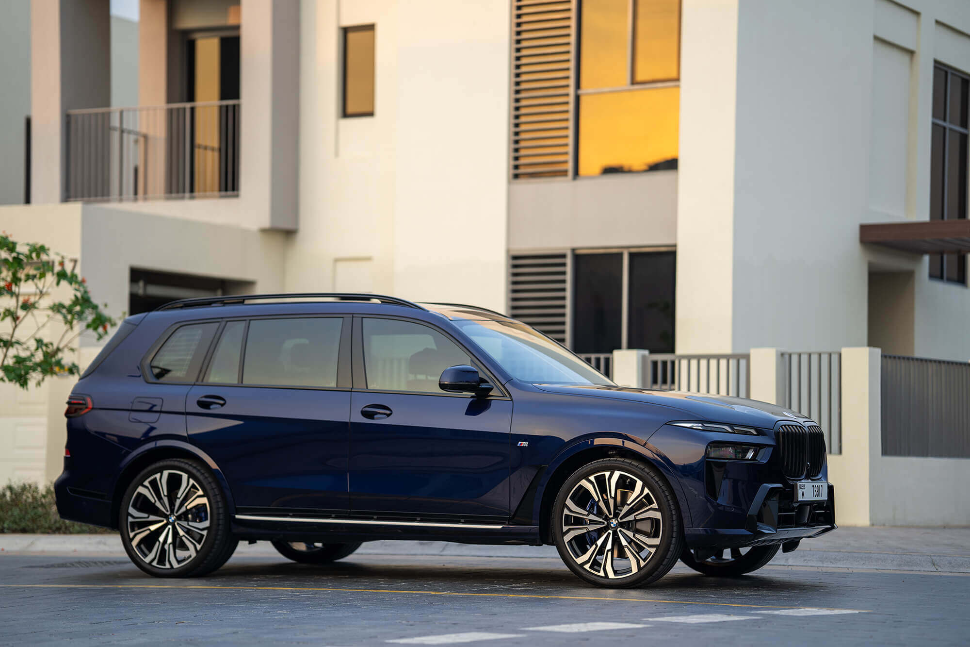 BMW X7 Restyling Dark Blue