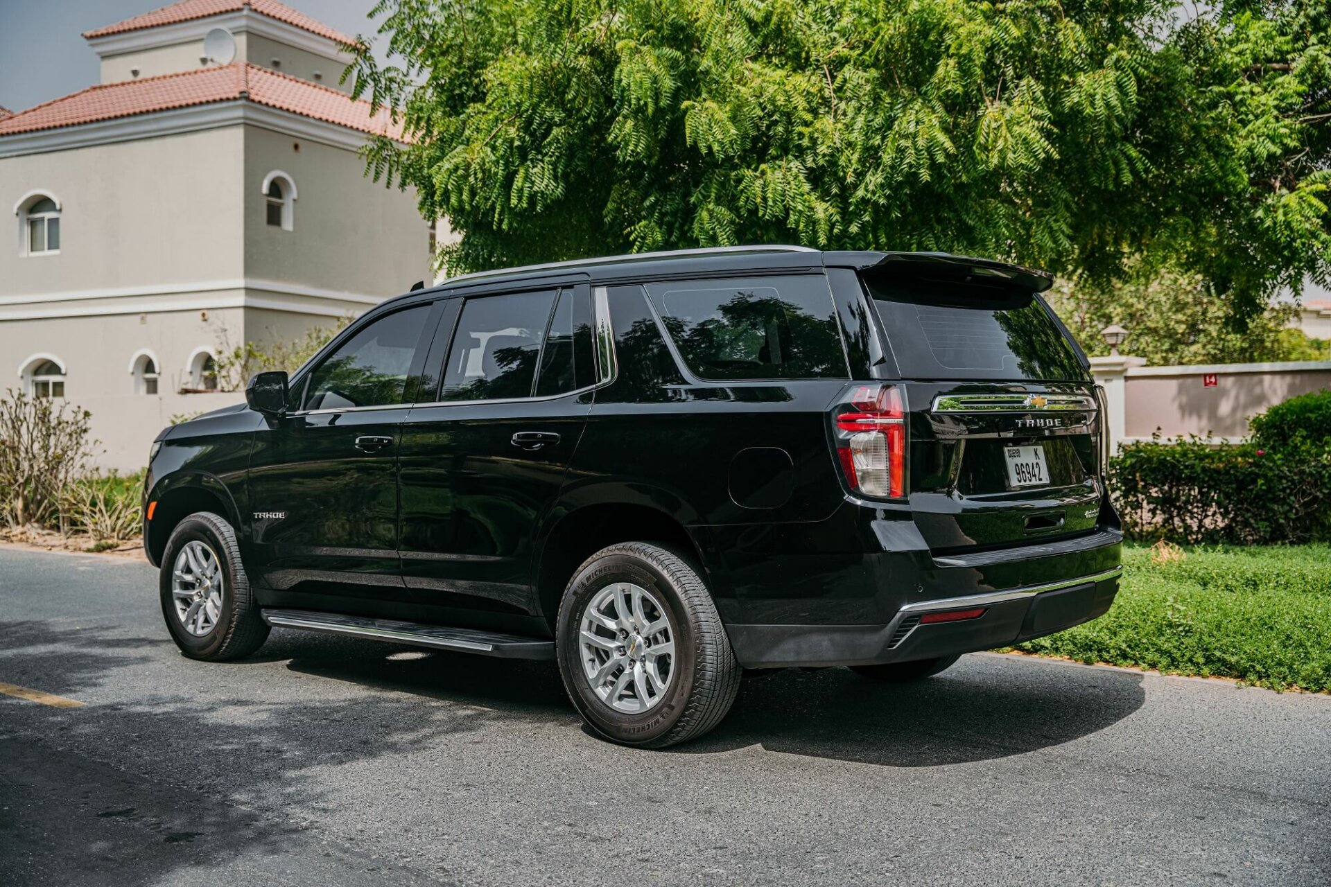 Chevrolet Tahoe Black 2021