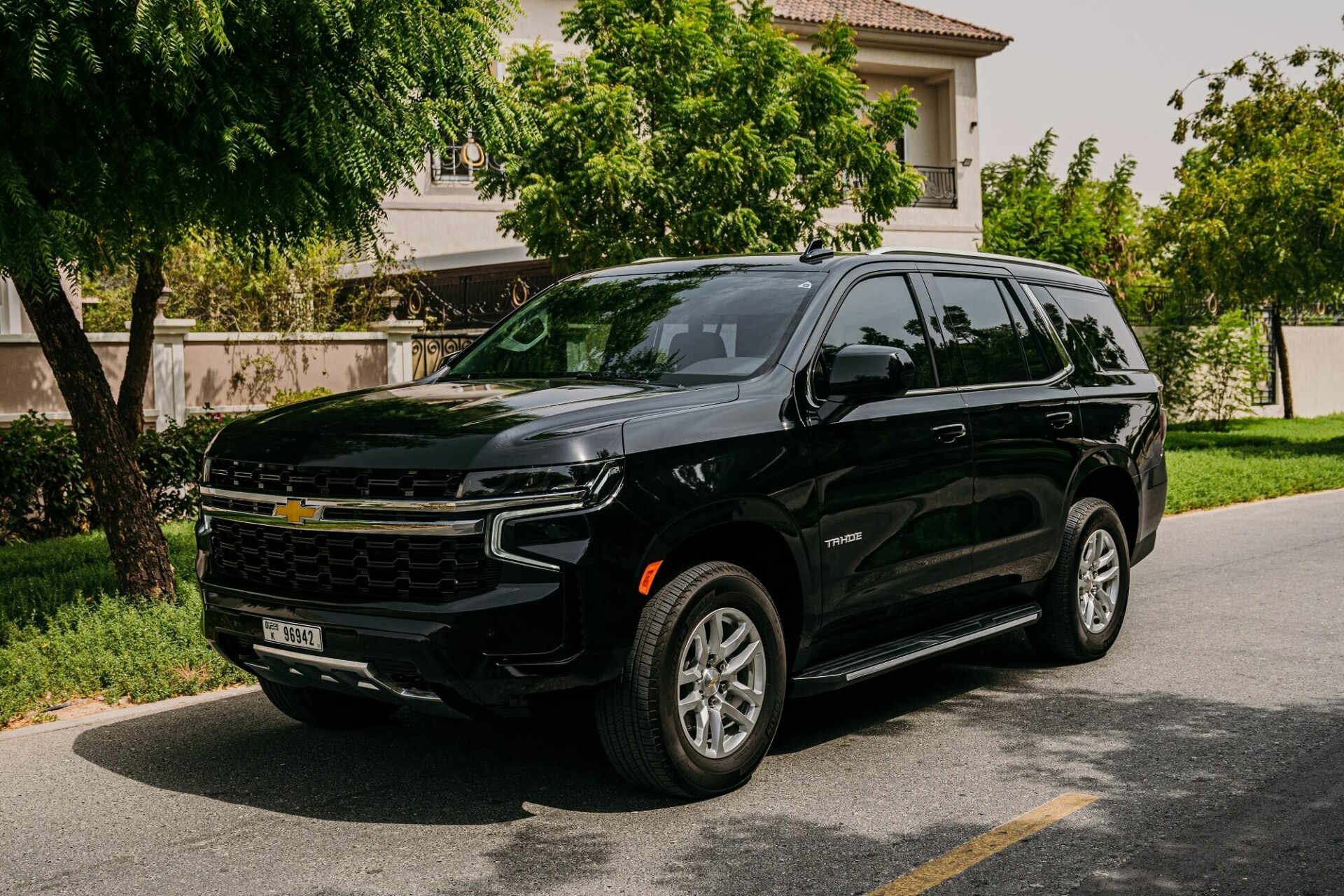 Chevrolet Tahoe Black 2021