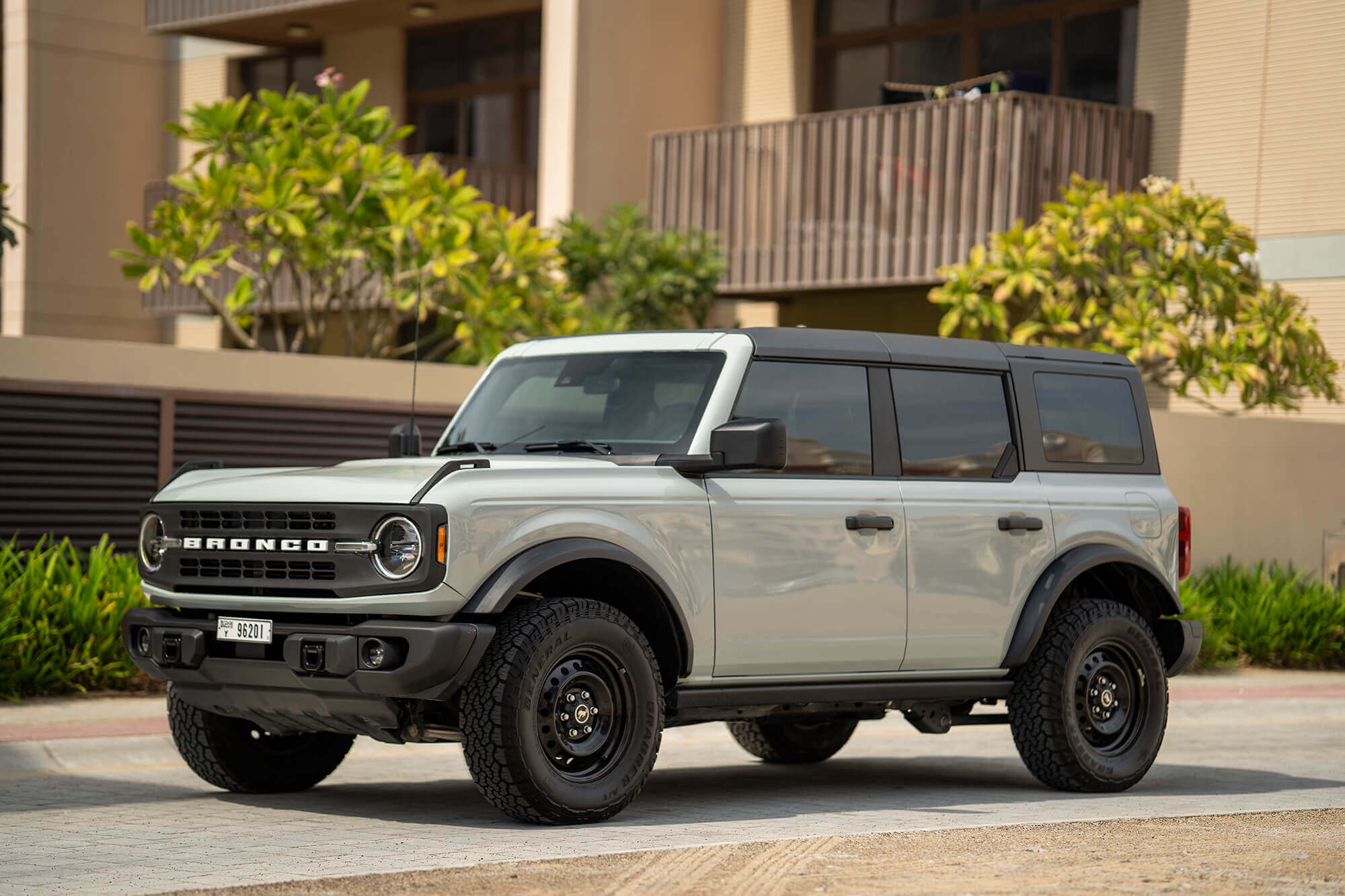 Ford Bronco Grey