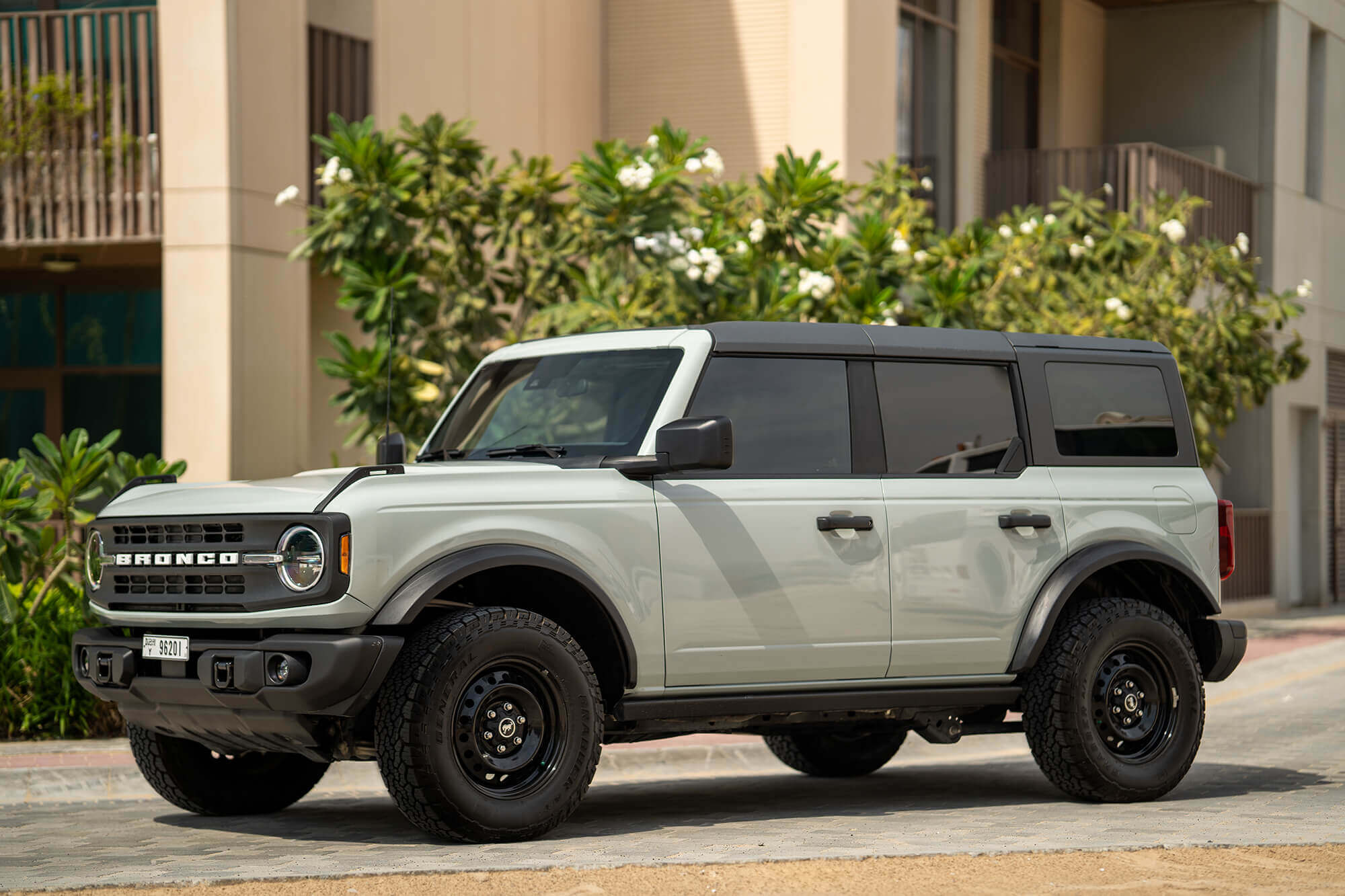 Ford Bronco Grey