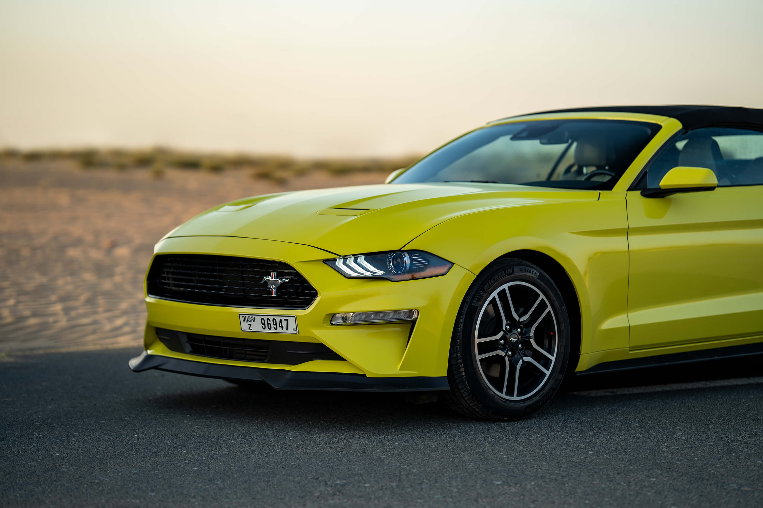 Ford Mustang 2021 Convertible Yellow