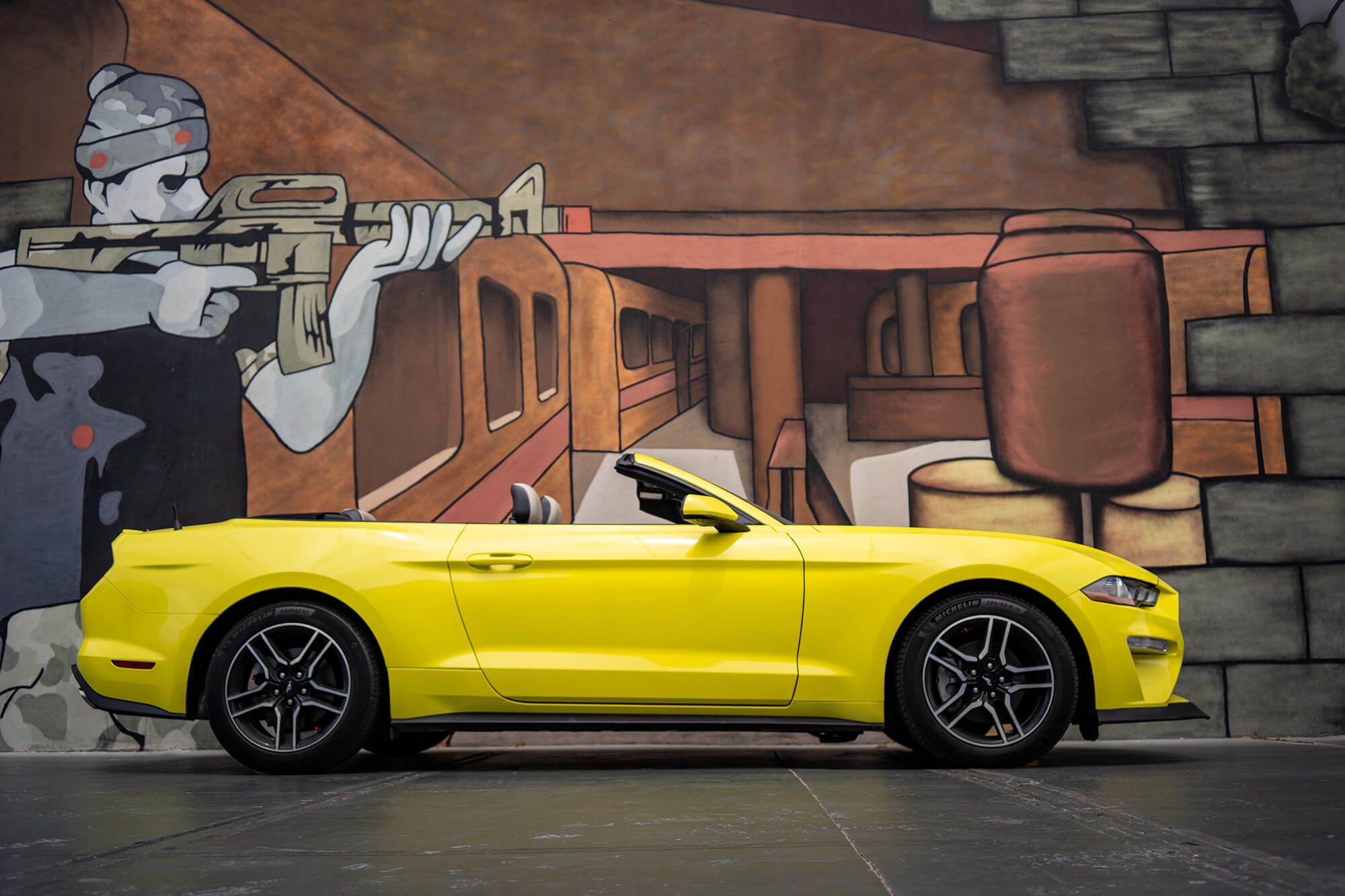 Ford Mustang 2021 Convertible Yellow