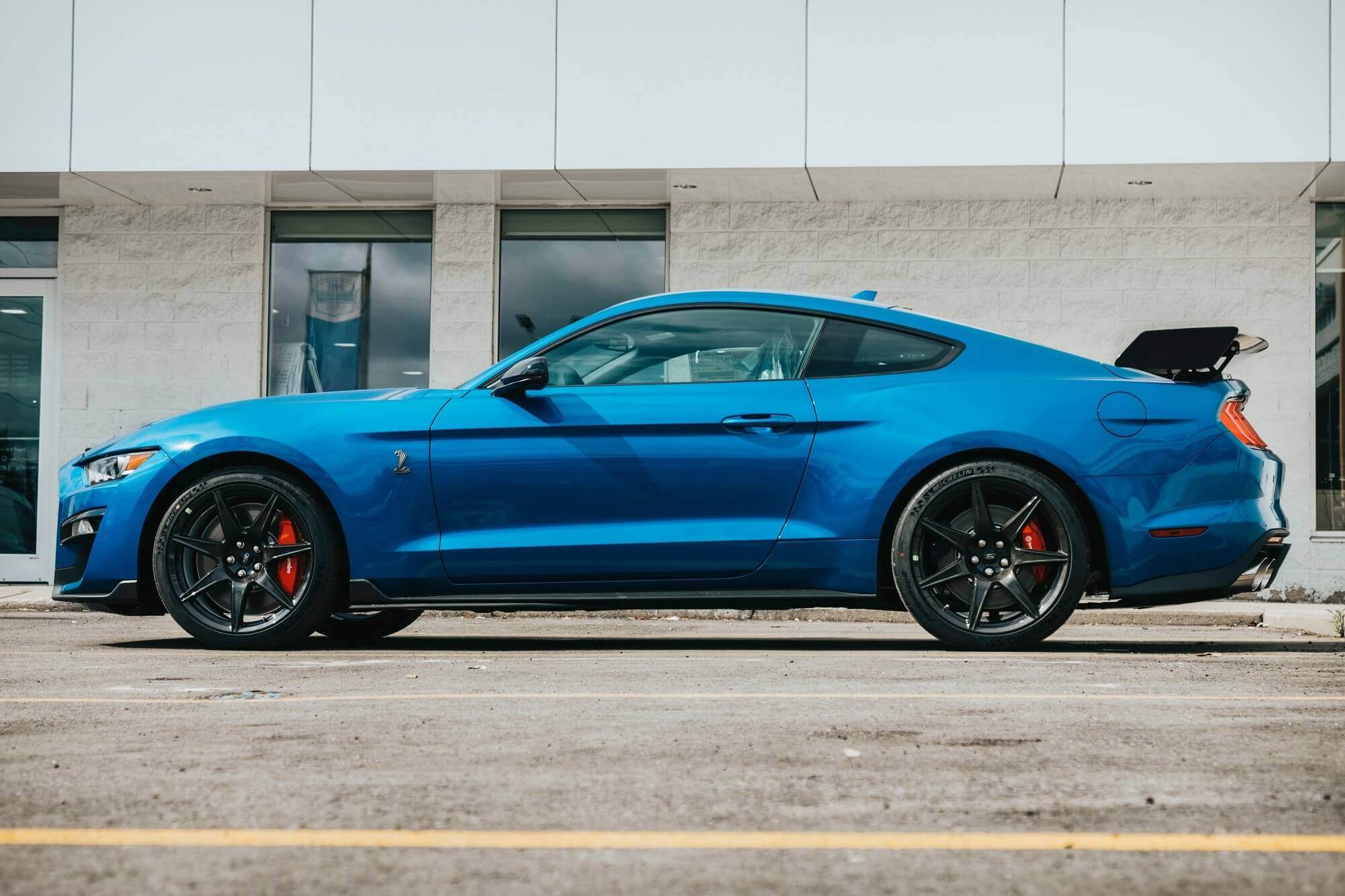 Ford Mustang GT 500 Blue