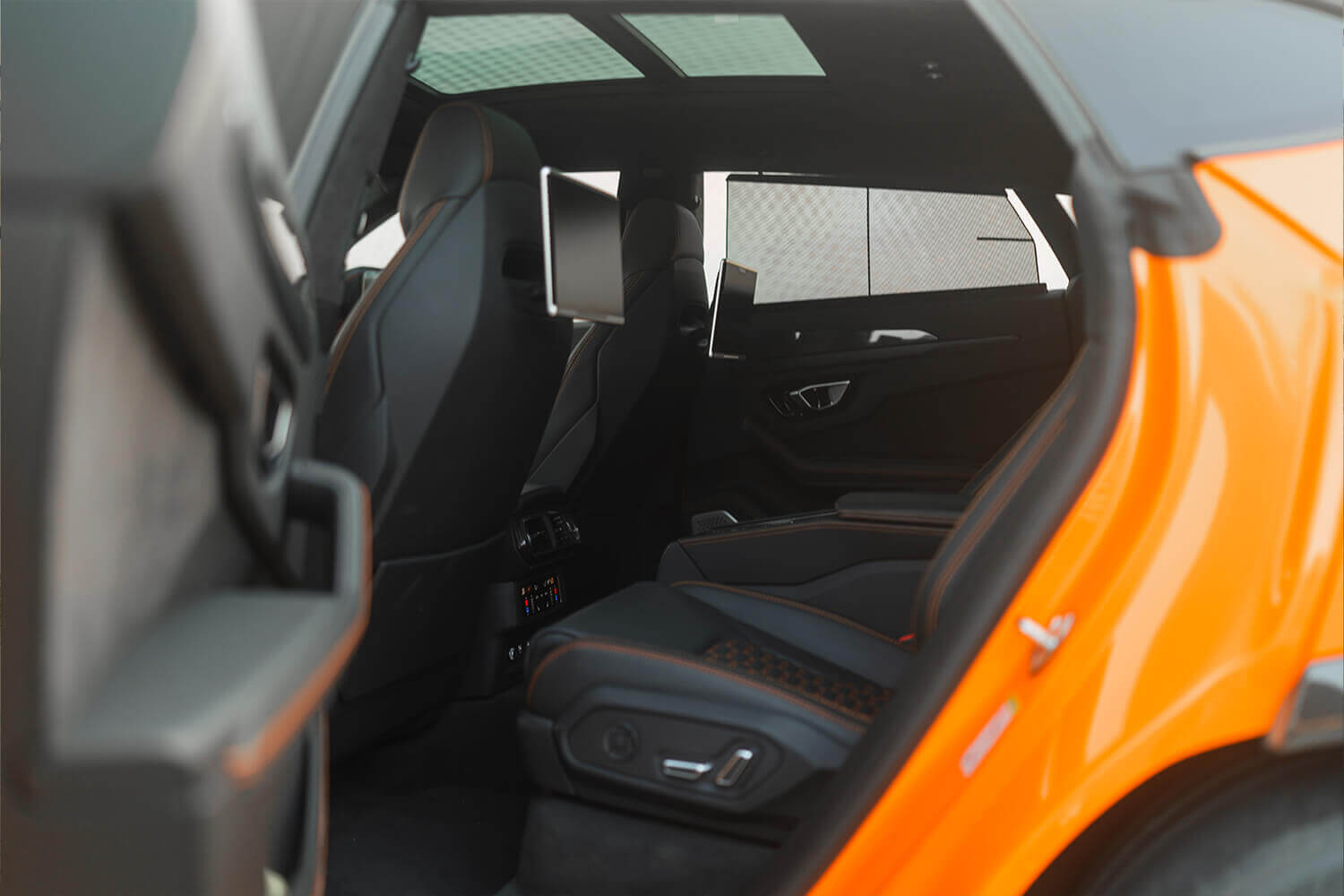 Lamborghini Urus Carbon Orange