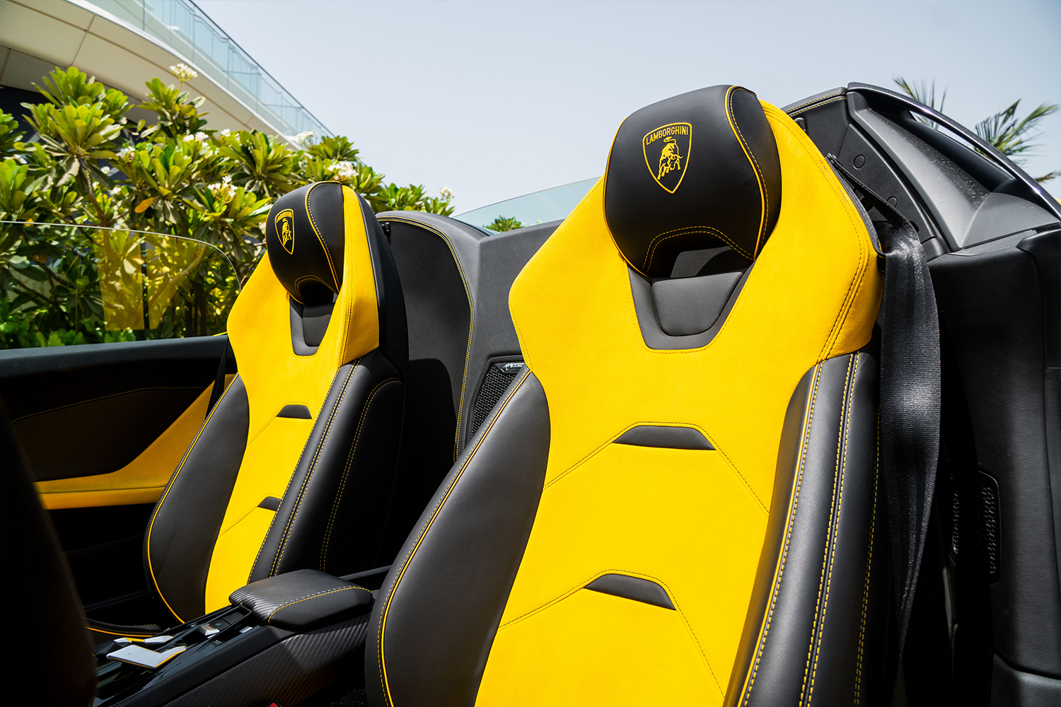 Lamborghini Huracan EVO Spyder Yellow