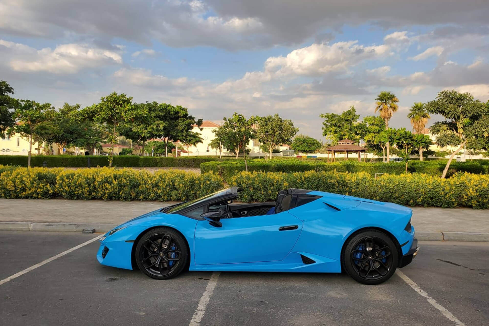 Lamborghini Huracan Spyder Blue