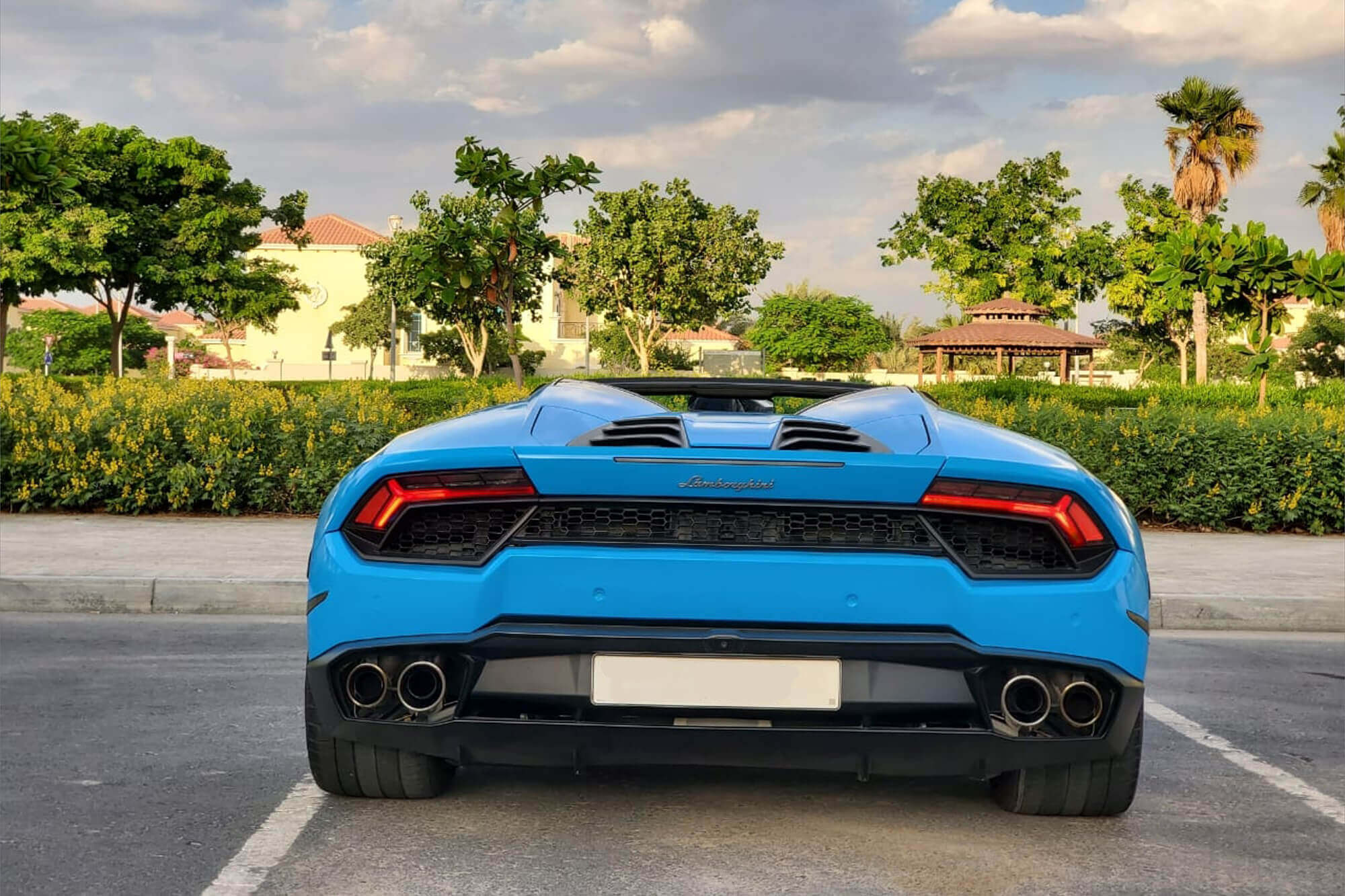 Lamborghini Huracan Spyder Blue