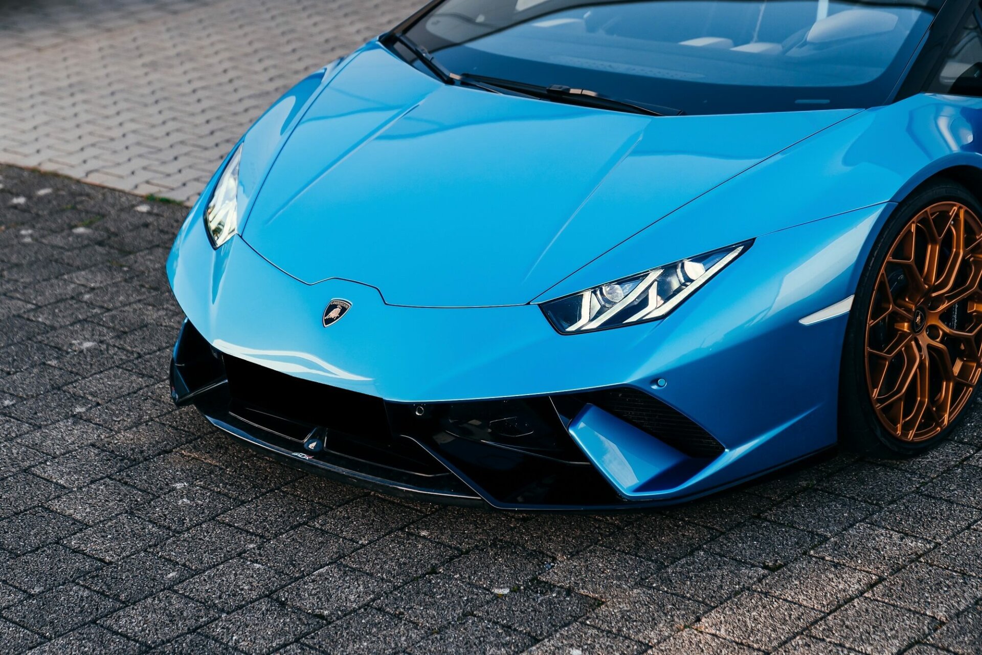 Lamborghini Huracan performante spyder Blue