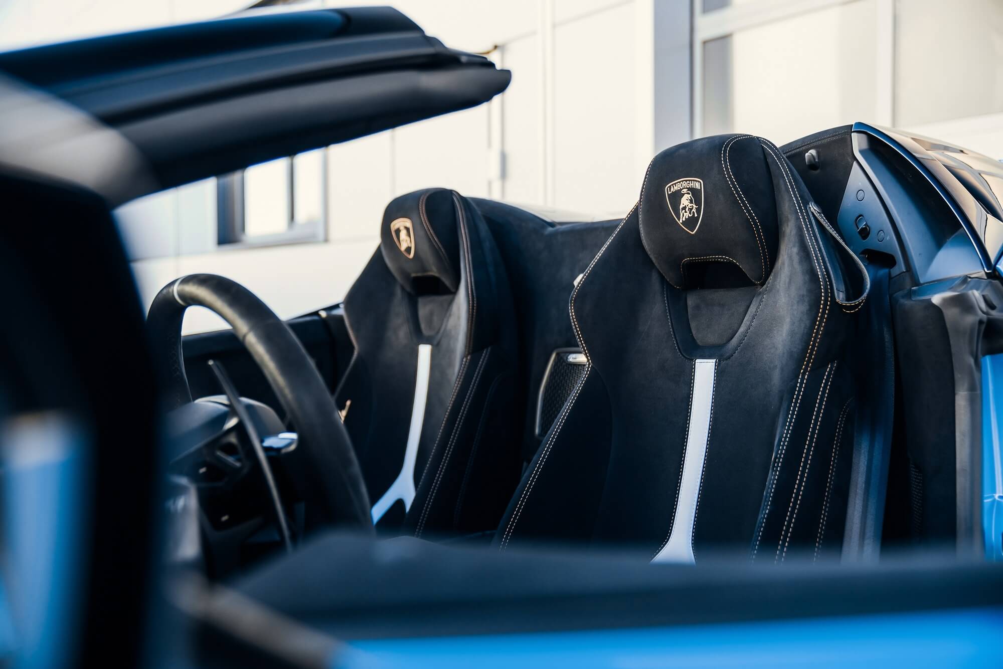 Lamborghini Huracan performante spyder Blue