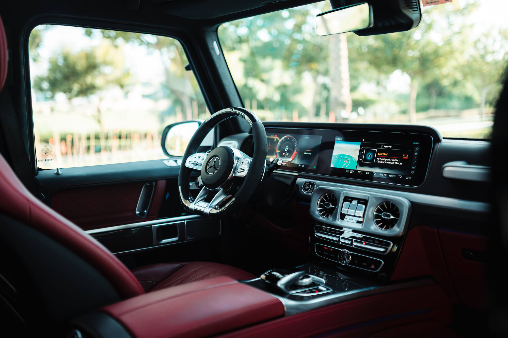 Mercedes G63 AMG White