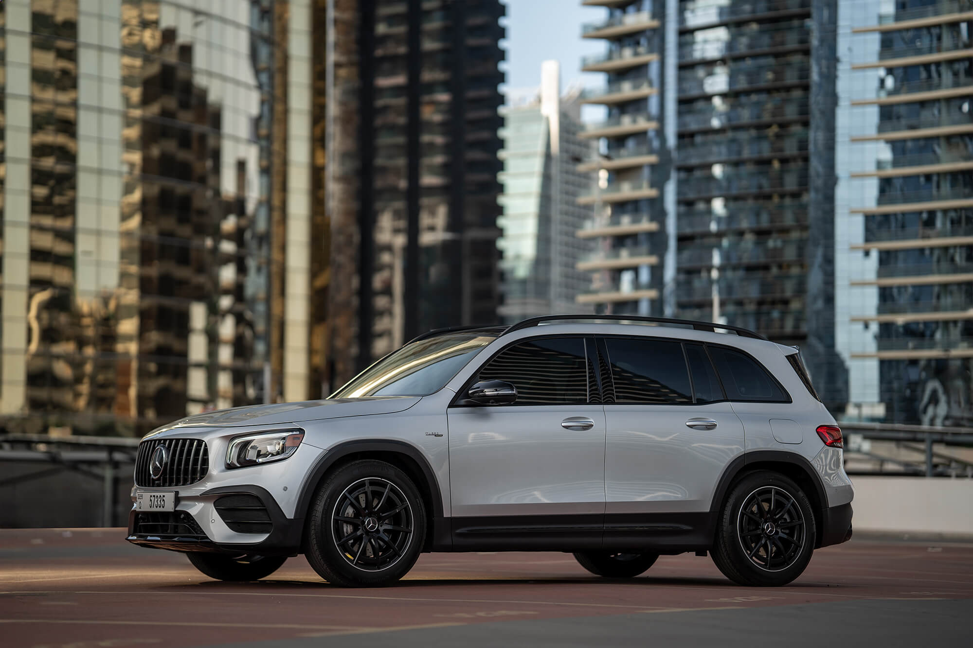 Mercedes GLB35 AMG Silver