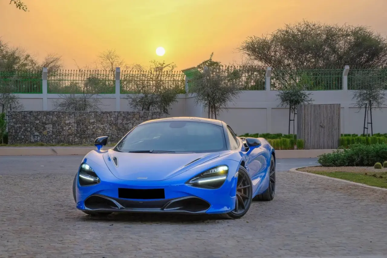 McLaren 720s Blue