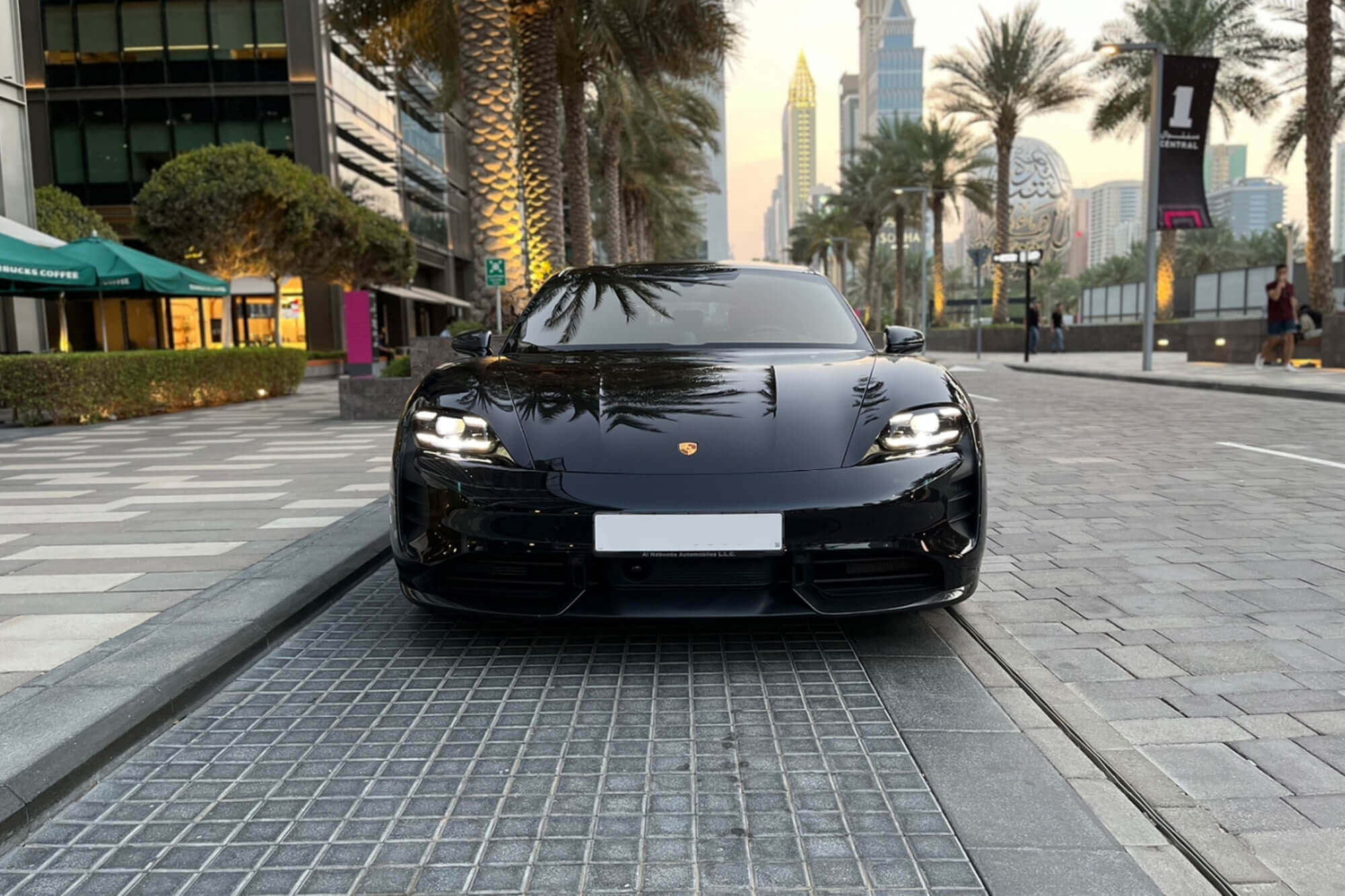 Porsche Taycan Turbo Black