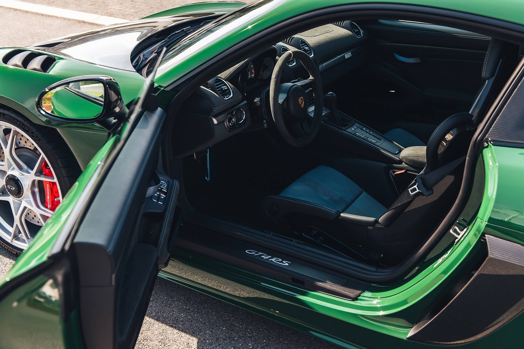 Porsche Cayman GT4 RS Green