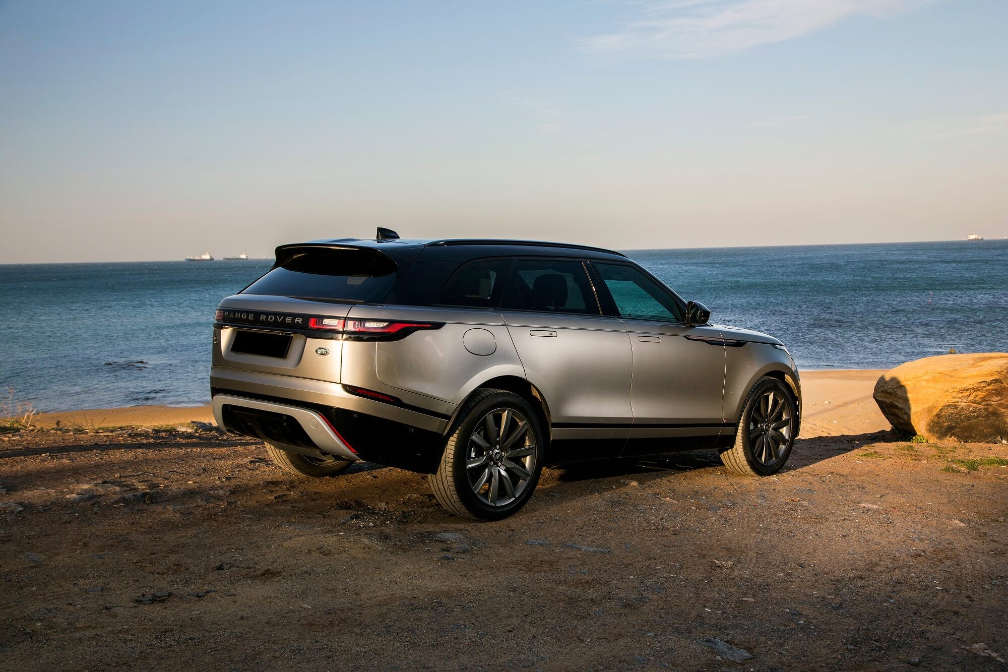 Range Rover Velar Grey