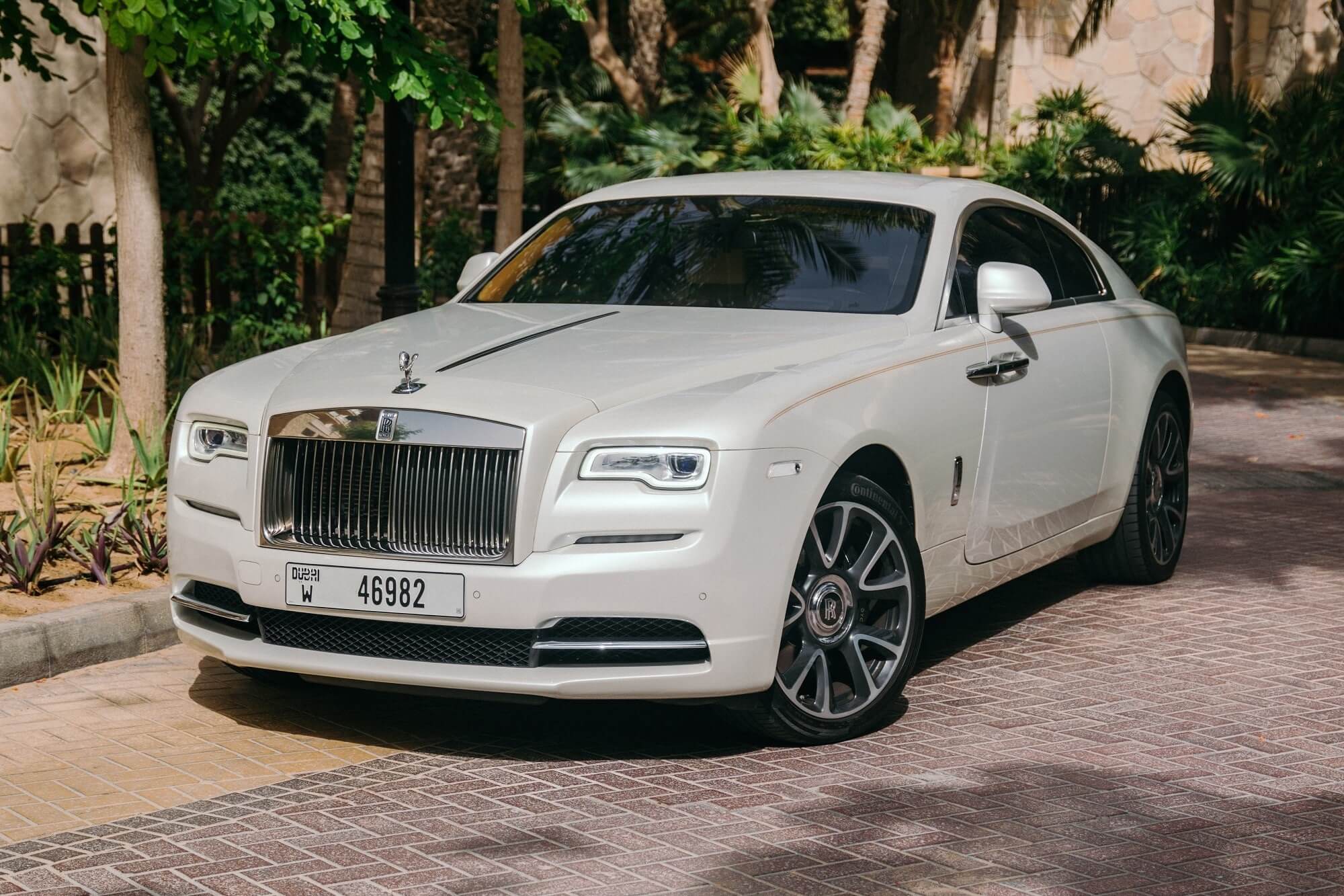 Rolls Royce Wraith White