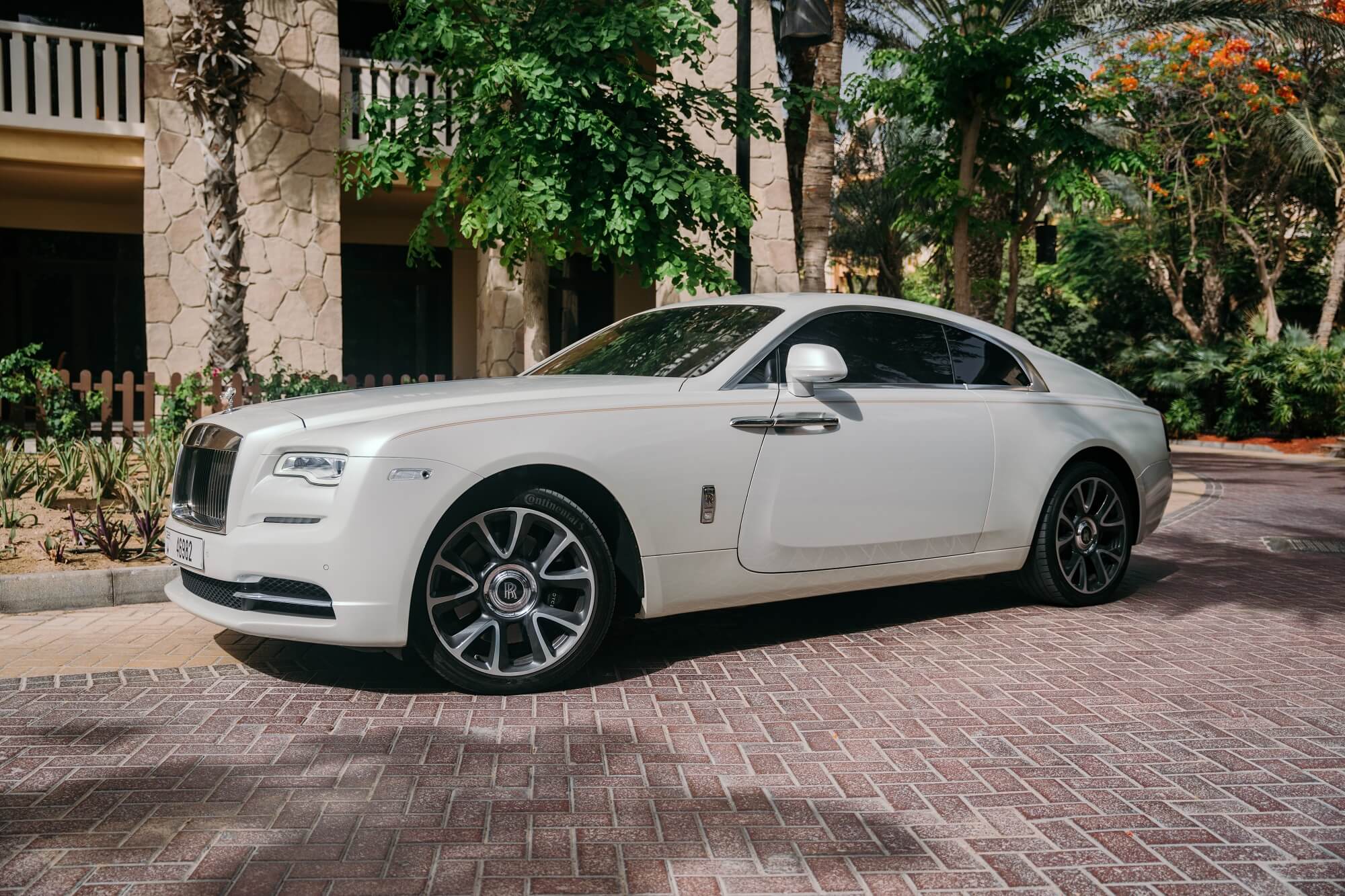 Rolls Royce Wraith White