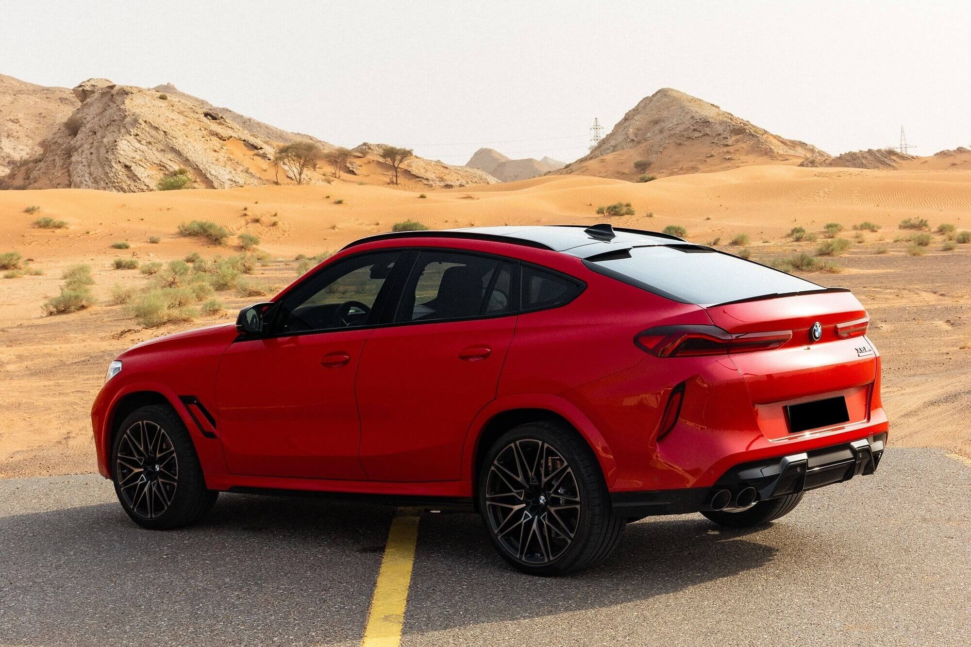 BMW X6M Red