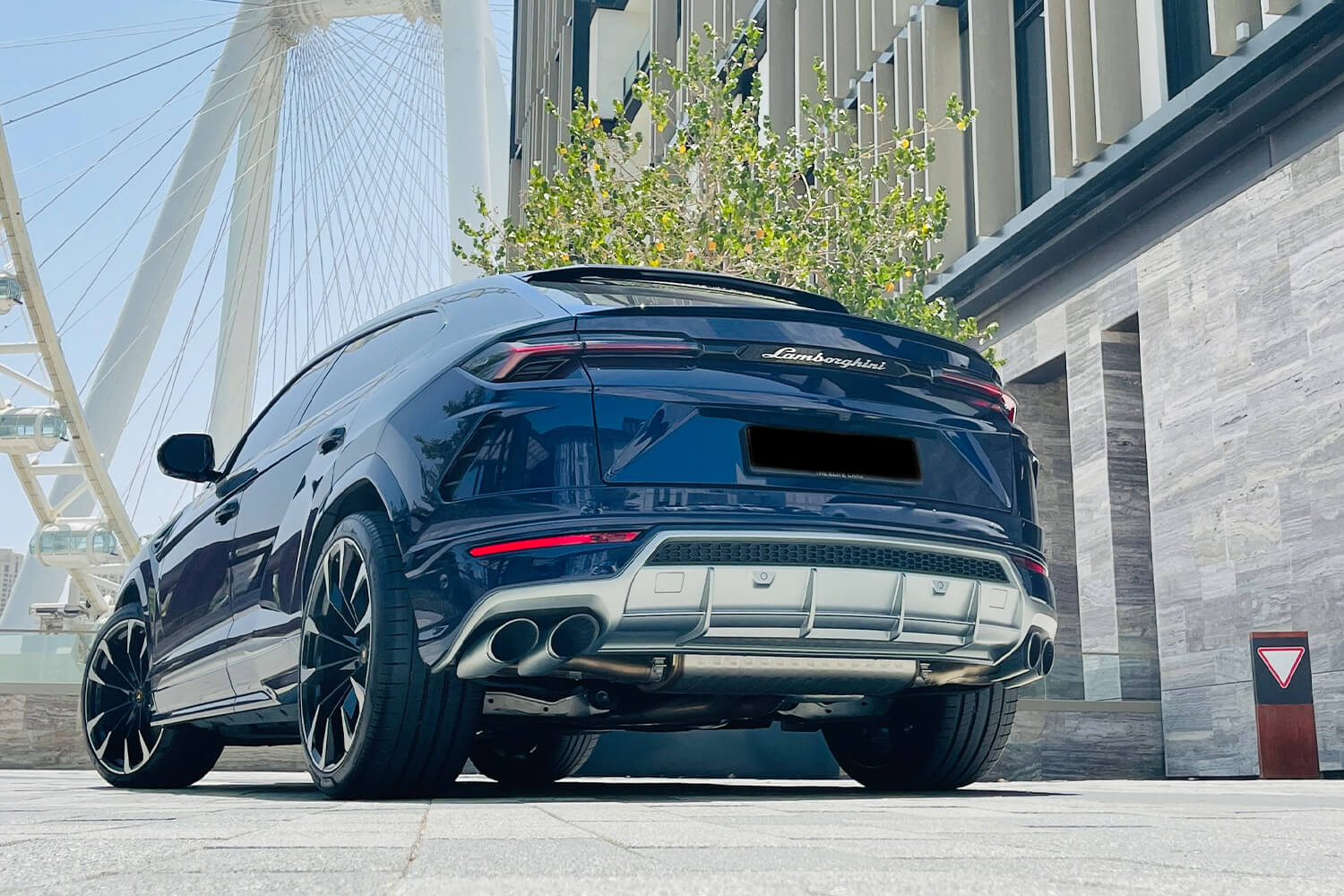 Lamborghini Urus Blue