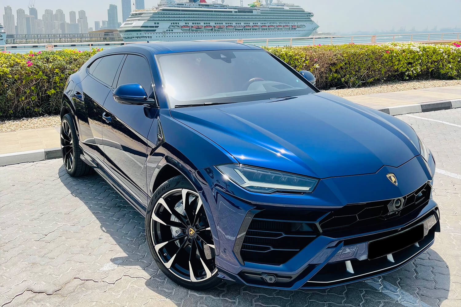 Lamborghini Urus Blue