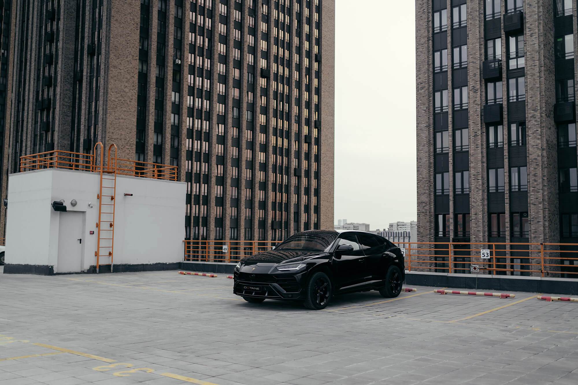 Lamborghini Urus Black