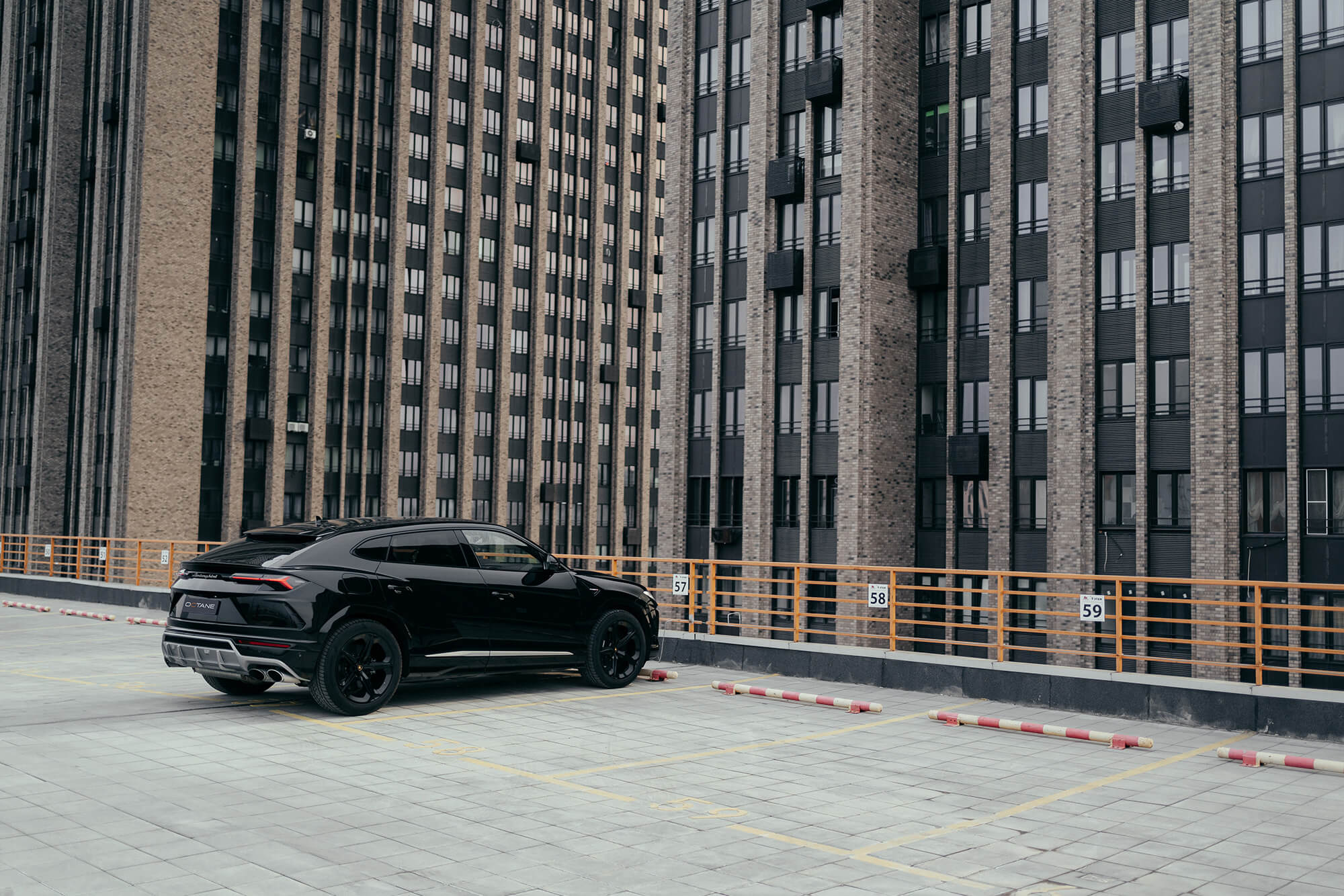 Lamborghini Urus Black