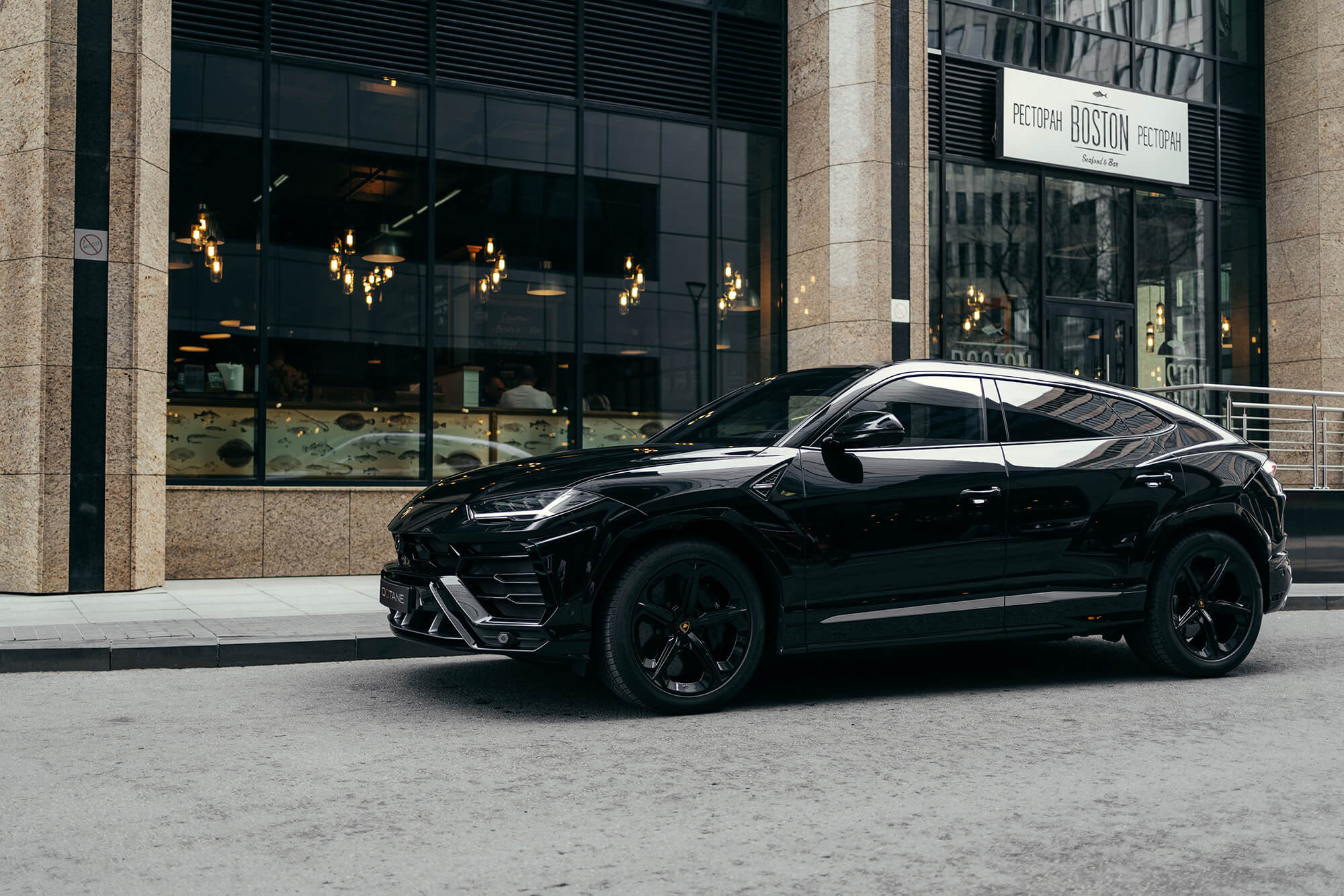 Lamborghini Urus Black