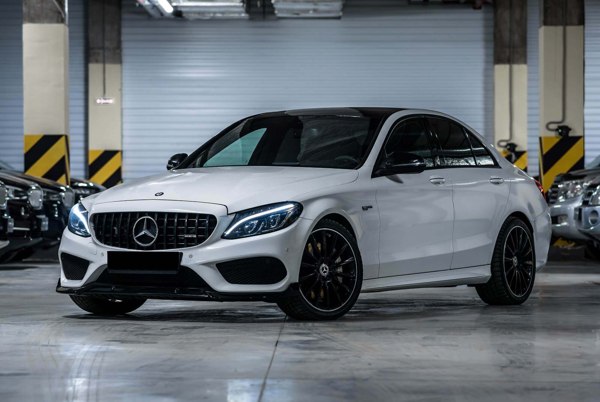 Mercedes Benz C43 AMG White