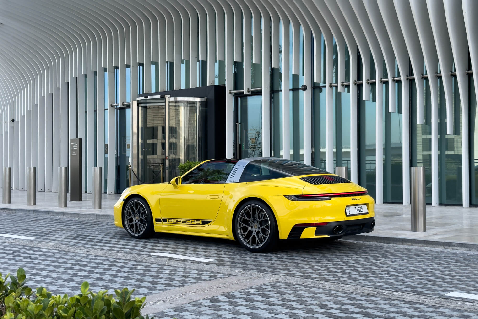 Porsche 911 Targa 4 Yellow