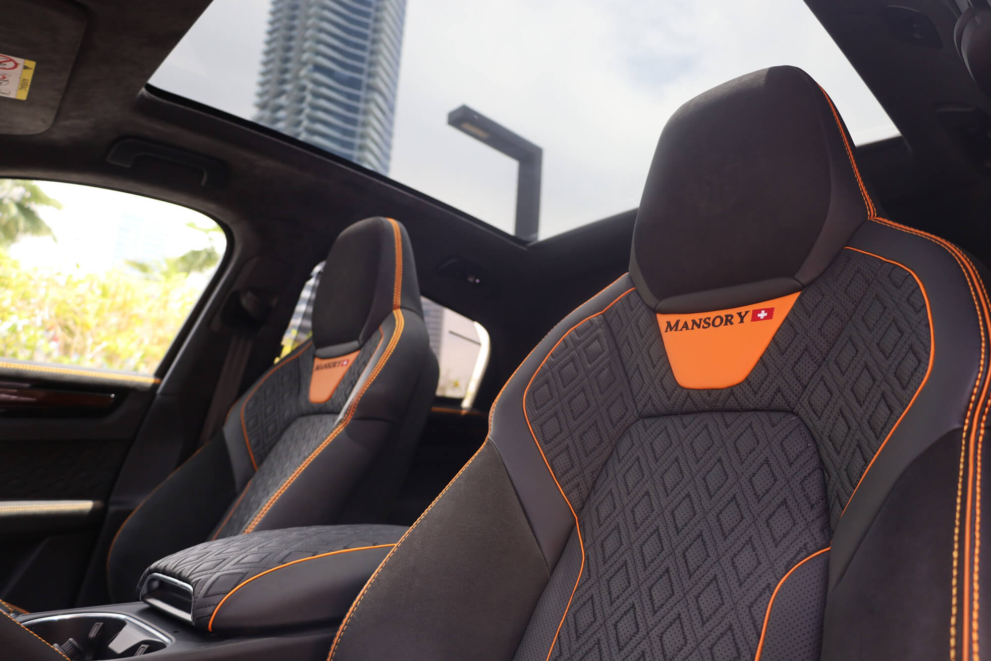 Porsche Cayenne Mansory Orange