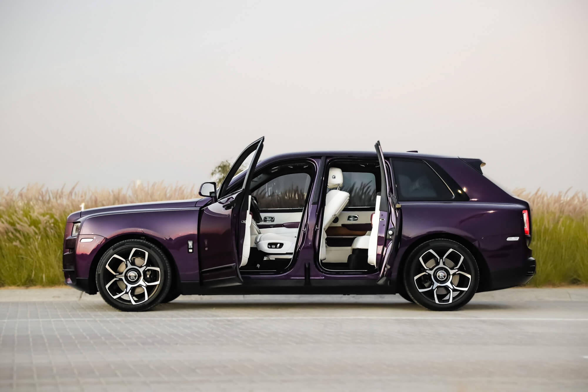 Rolls-Royce Cullinan Violet