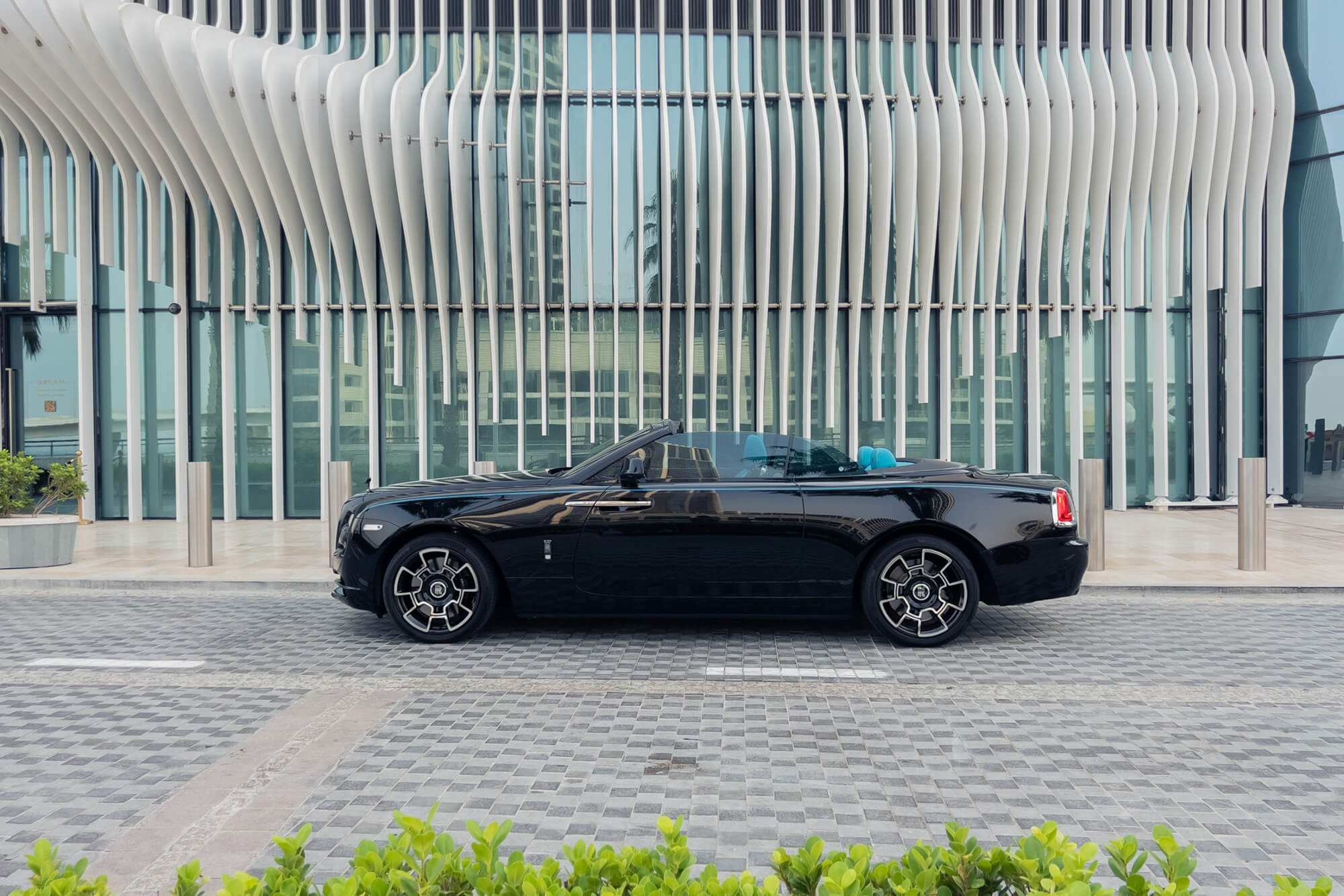 Rolls-Royce Dawn Black