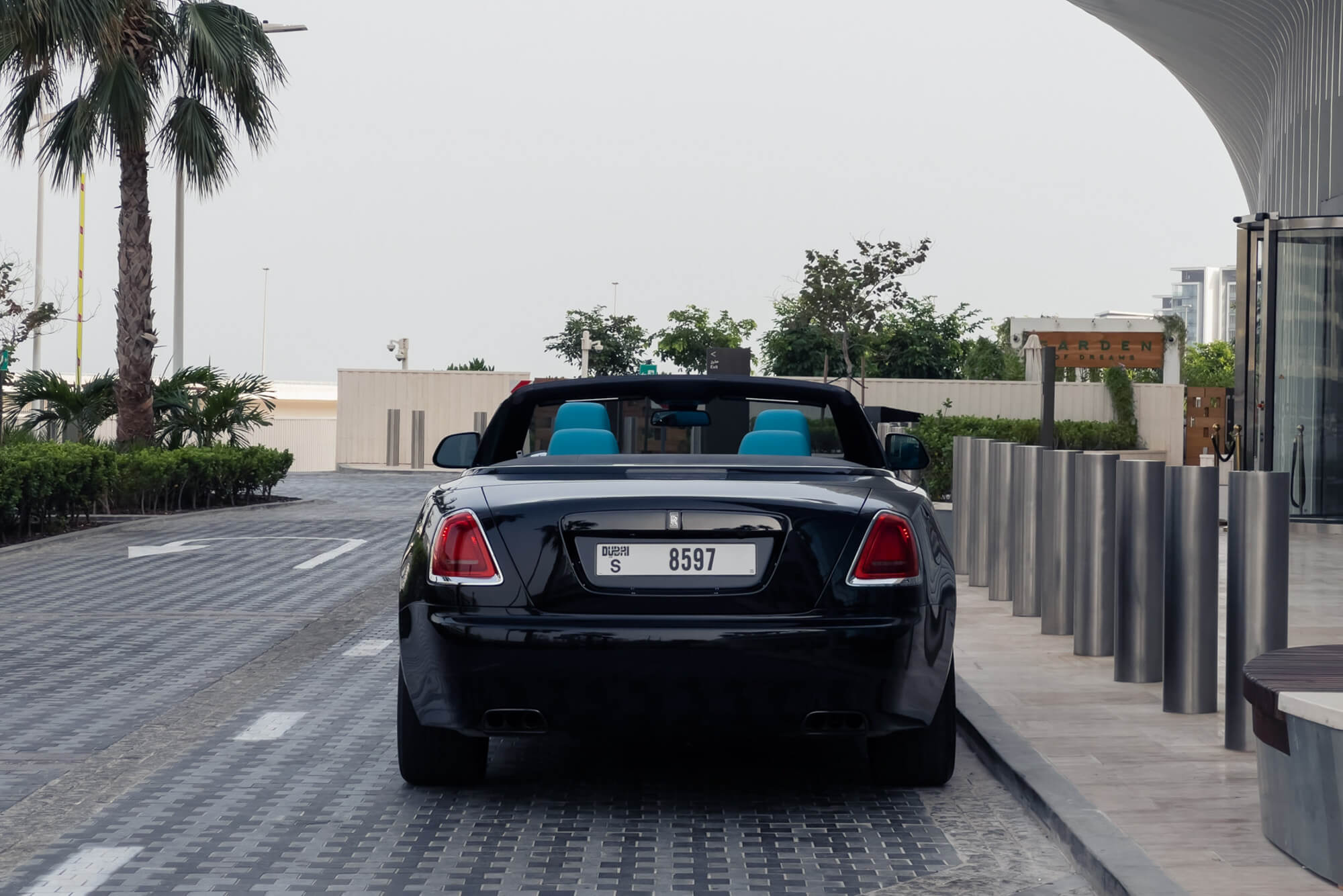 Rolls-Royce Dawn Black