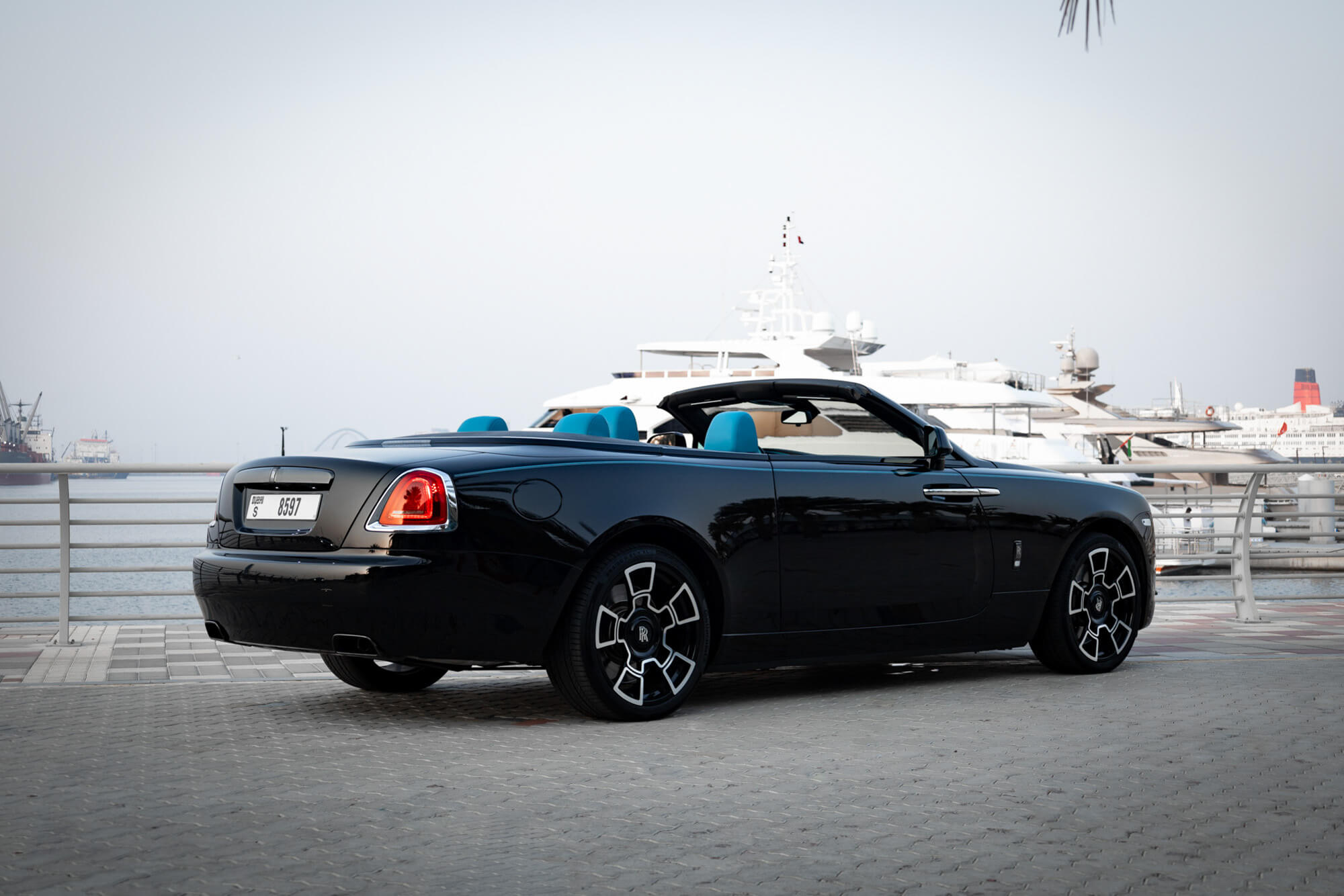 Rolls-Royce Dawn Black