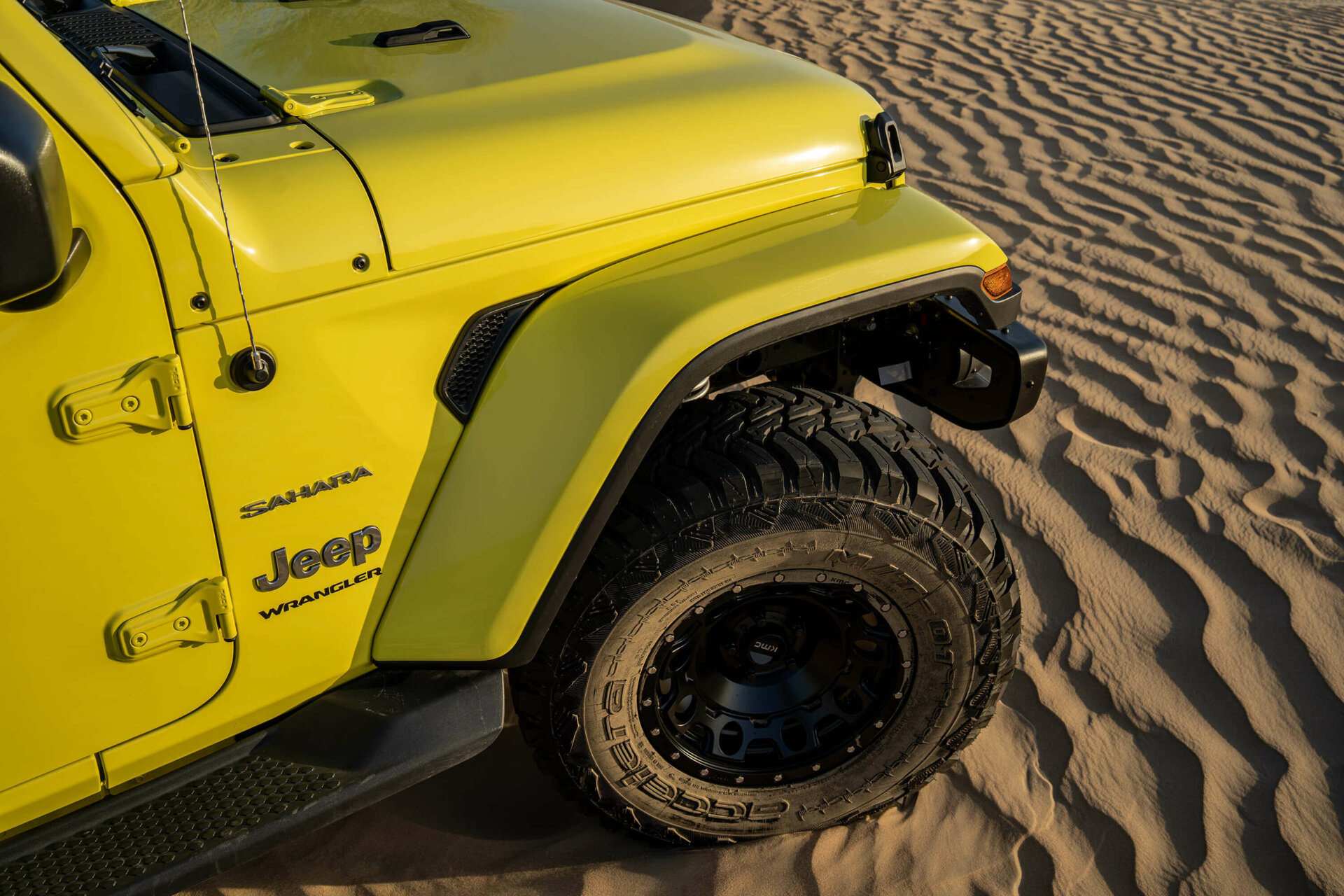 Jeep Wrangler Yellow 2023