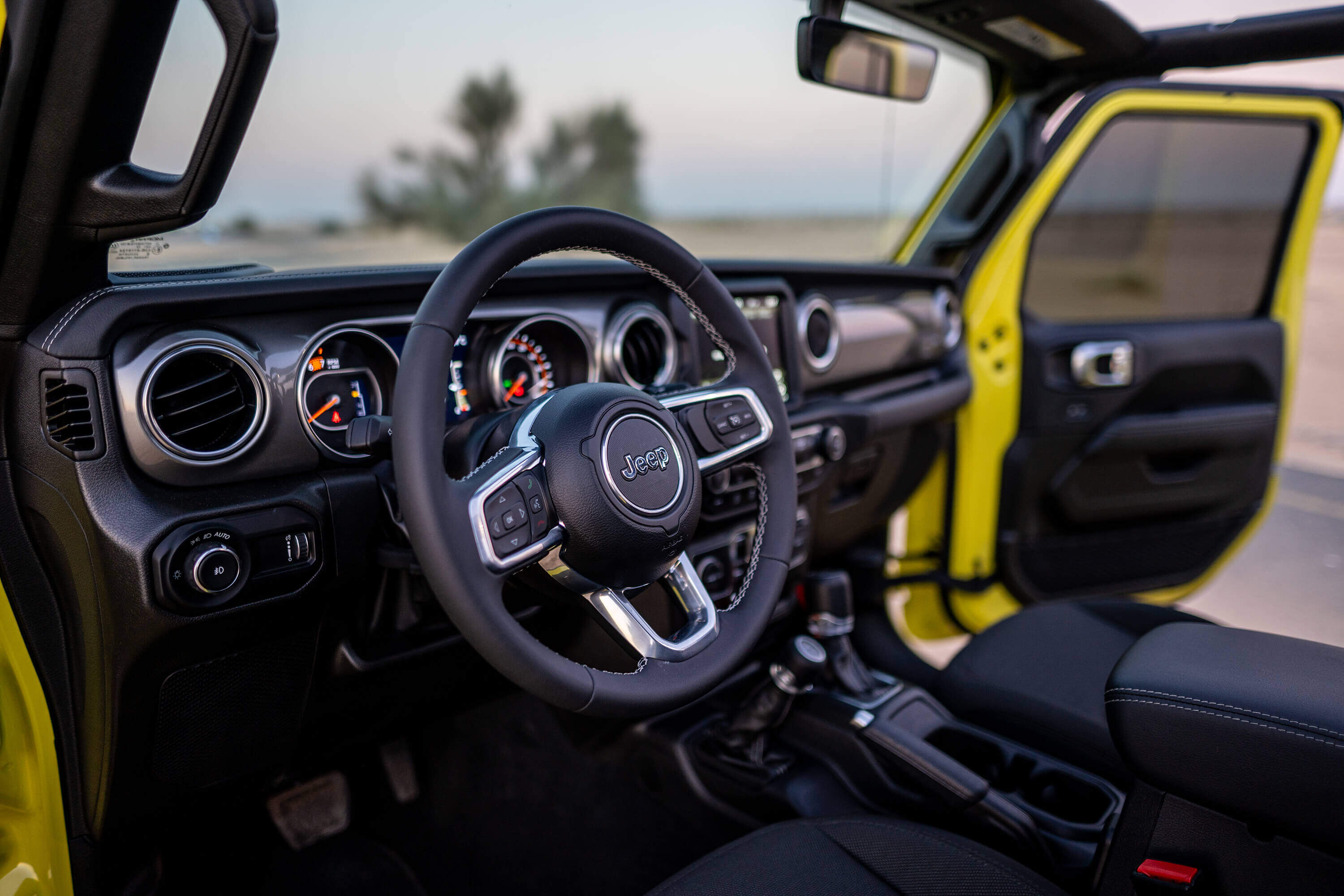 Jeep Wrangler Yellow 2023