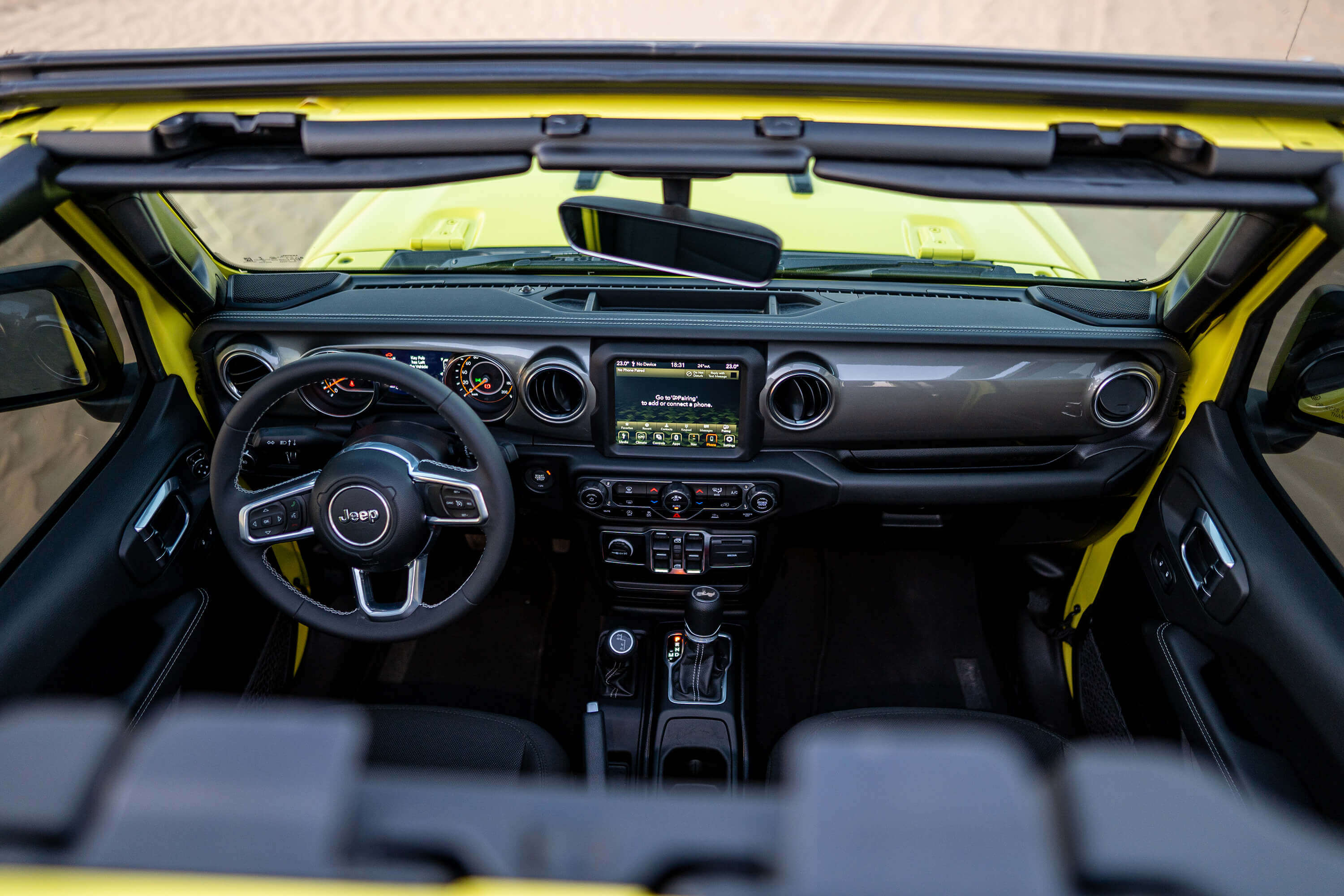 Jeep Wrangler Yellow 2023