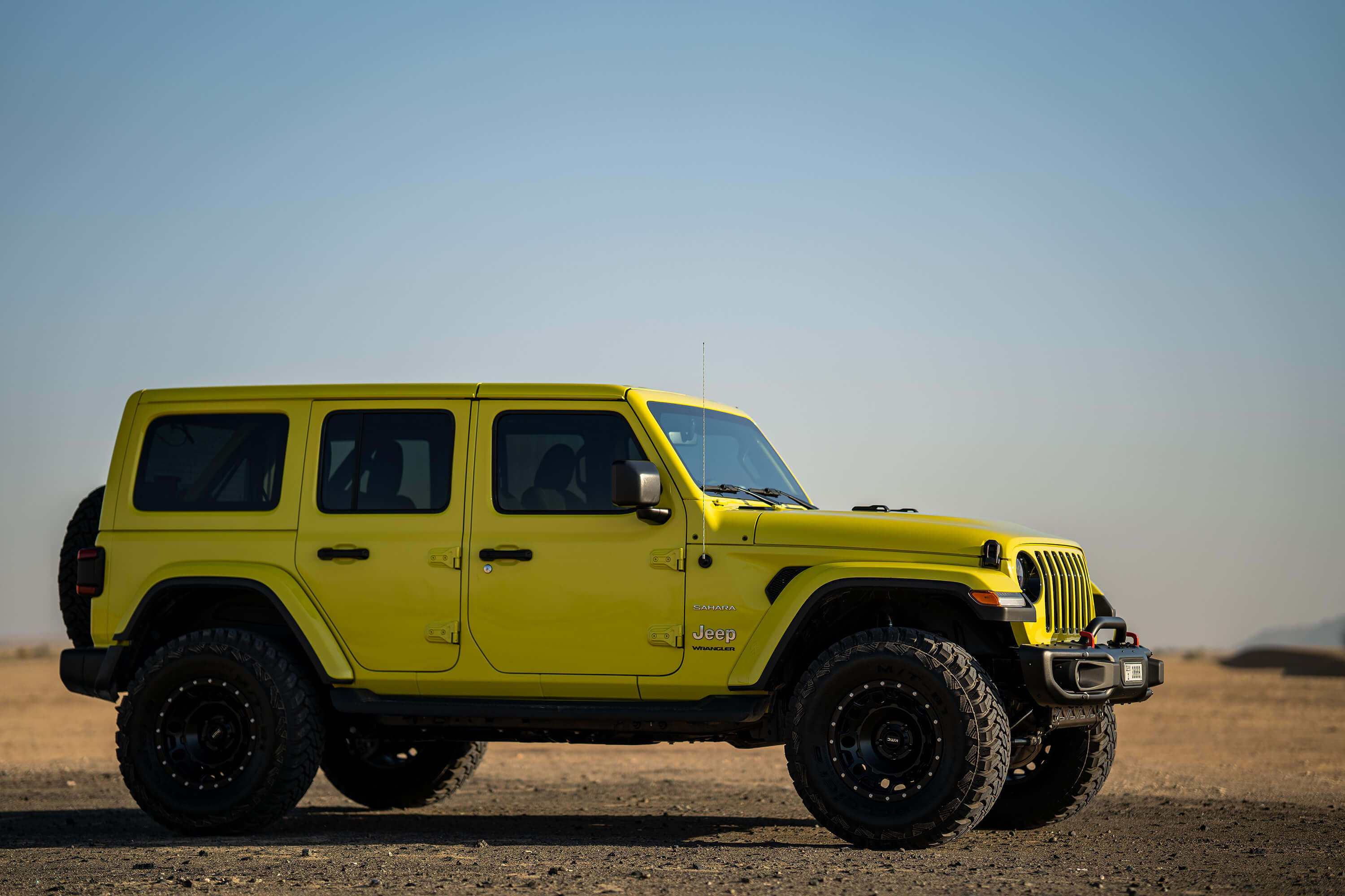 Jeep Wrangler Yellow 2023