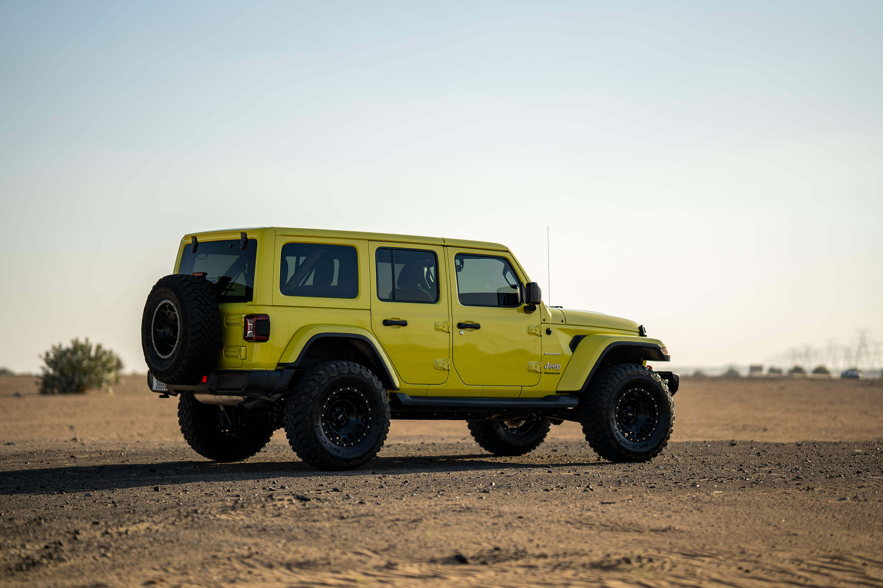 Jeep Wrangler Yellow 2023