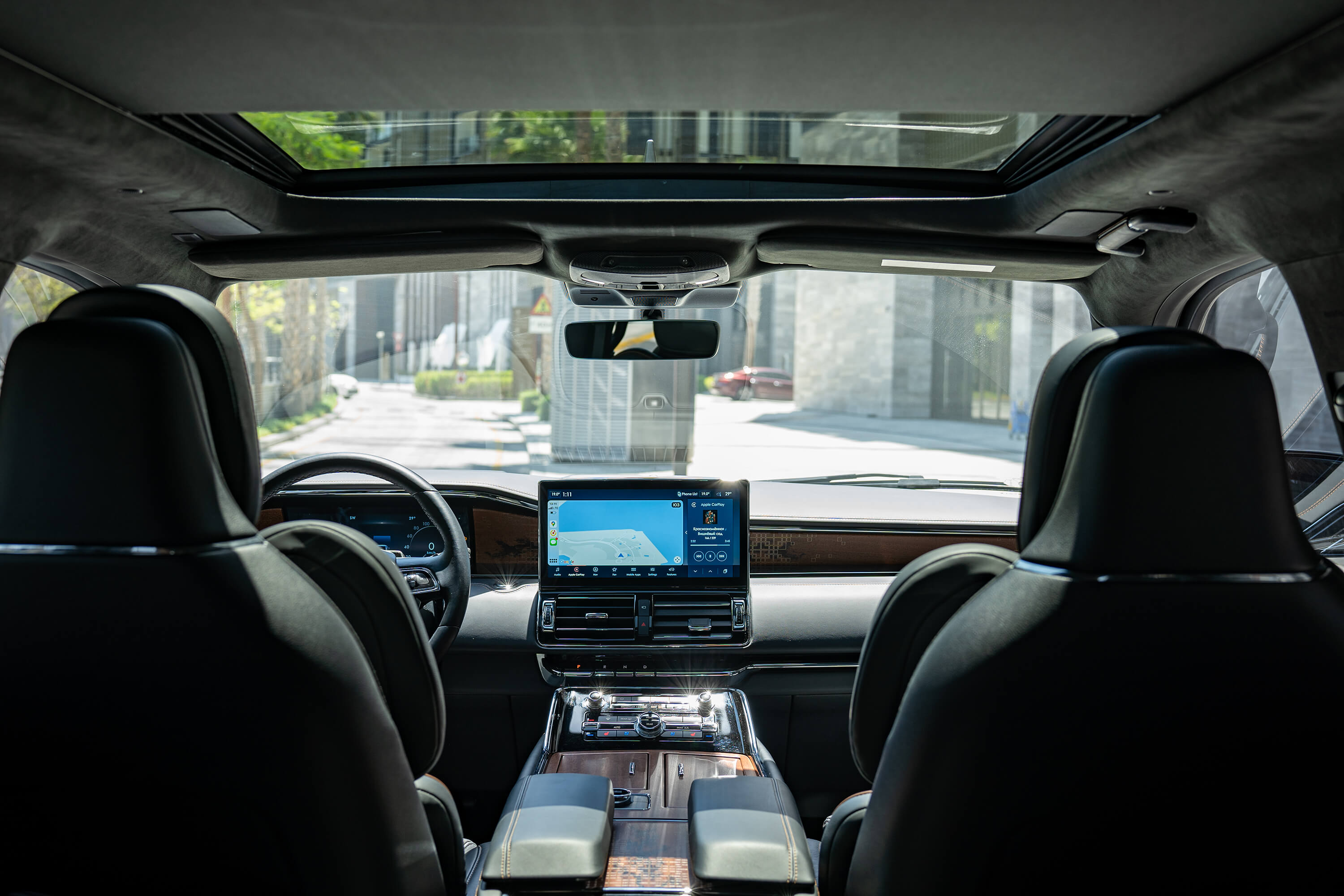 Lincoln Navigator Silver